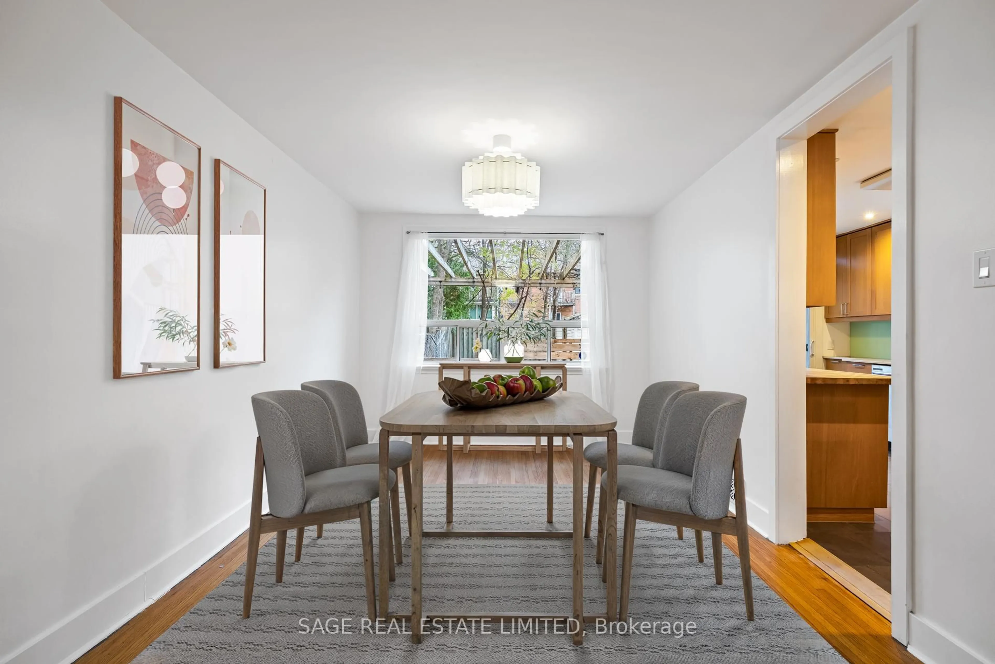 Dining room, unknown for 27 Peveril Hill, Toronto Ontario M6C 3A9