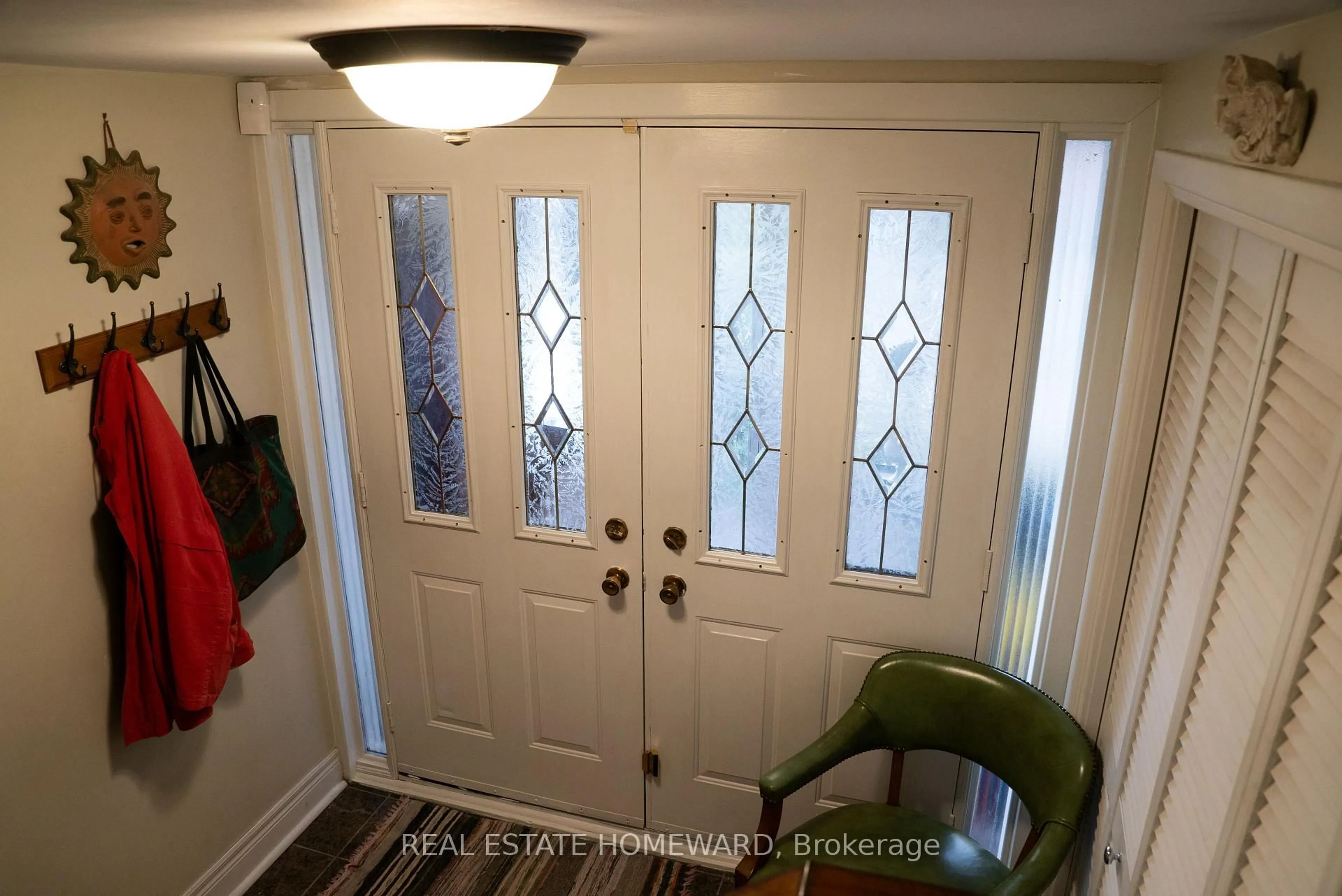 Indoor entryway for 35 Valentine Dr, Toronto Ontario M3A 3J7