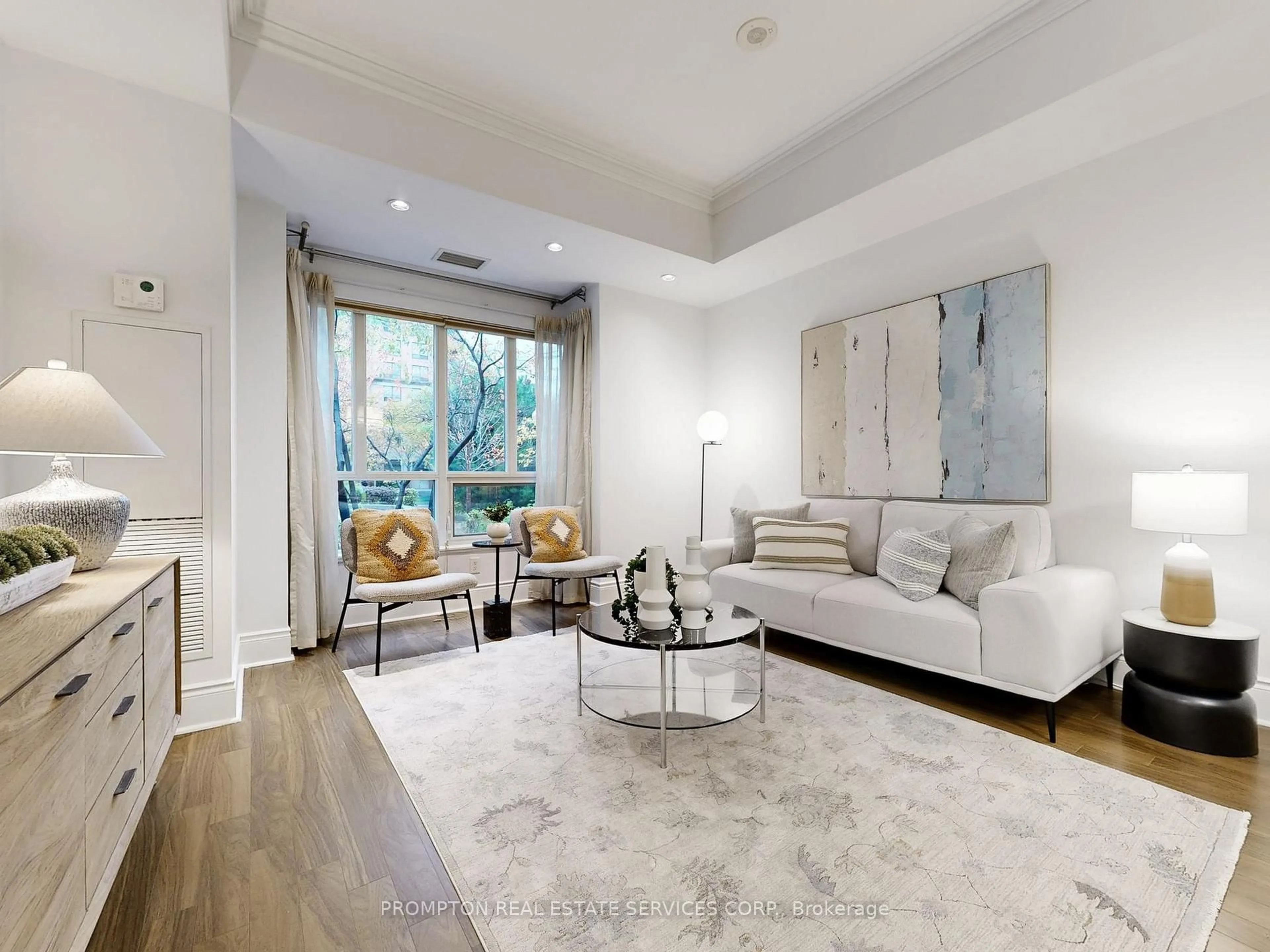 Living room with furniture, unknown for 500 Doris Ave #Th4, Toronto Ontario M2N 0C1