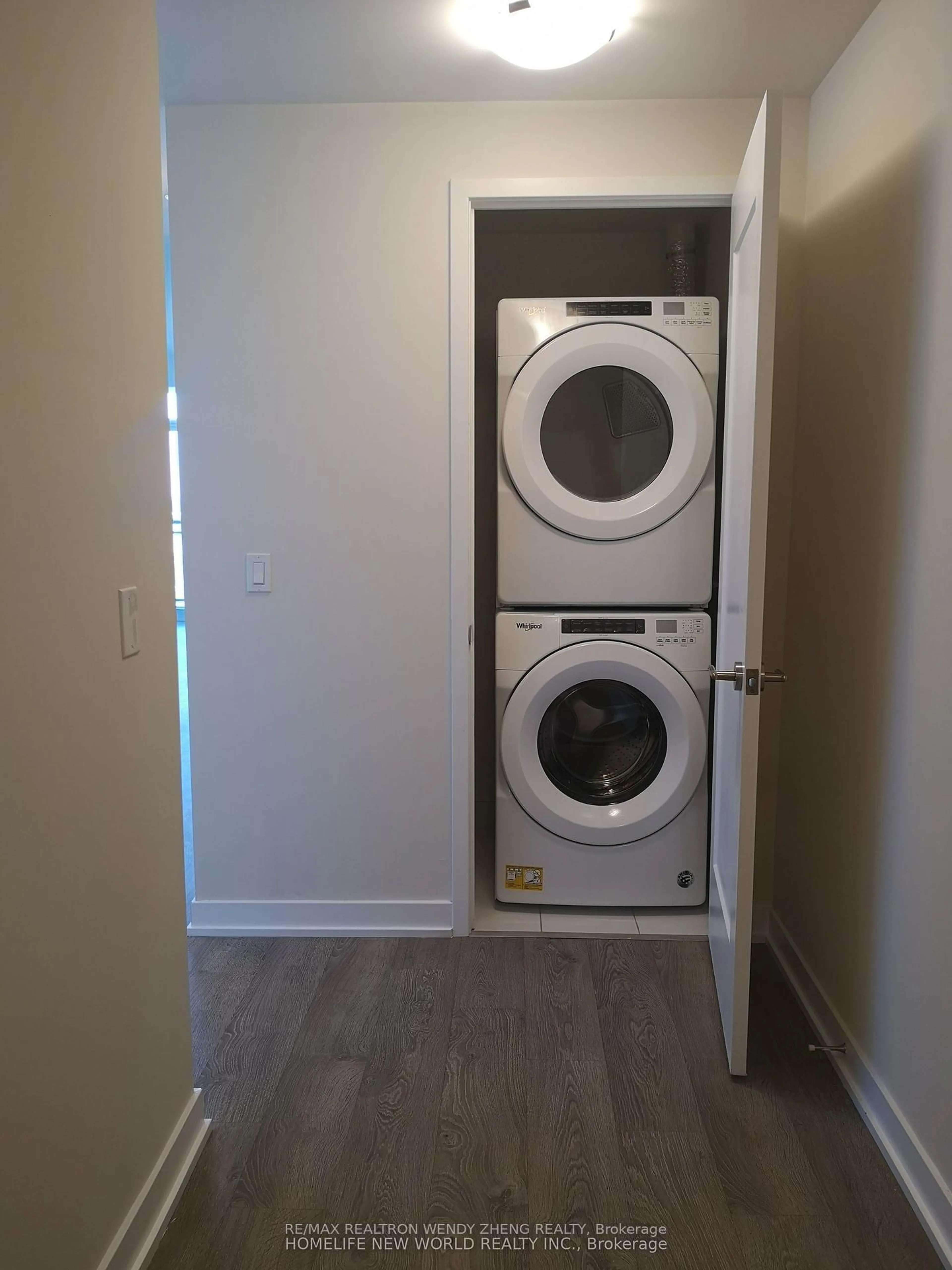 Laundry room for 99 John St #3507, Toronto Ontario M5V 0S6