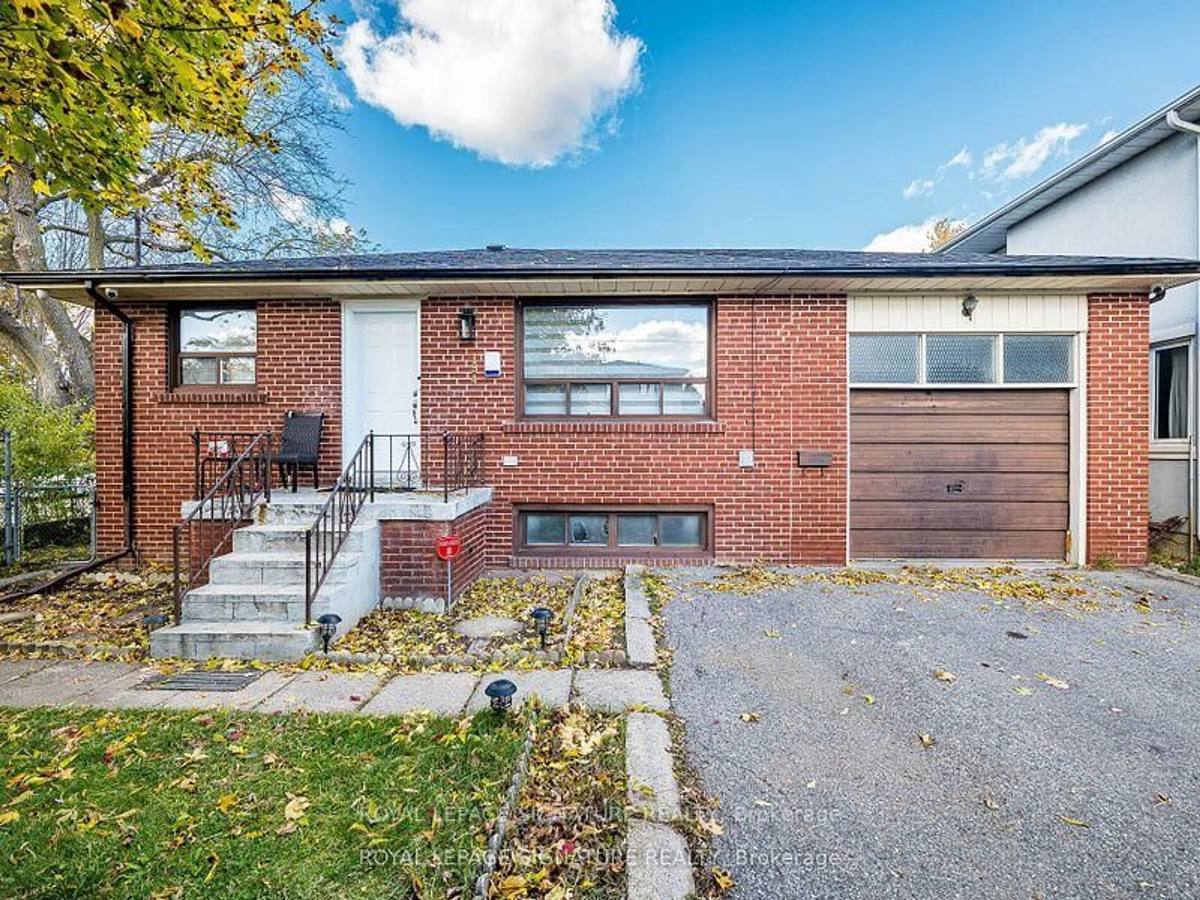 Home with brick exterior material, street for 194 Pleasant Ave, Toronto Ontario M2M 1M3