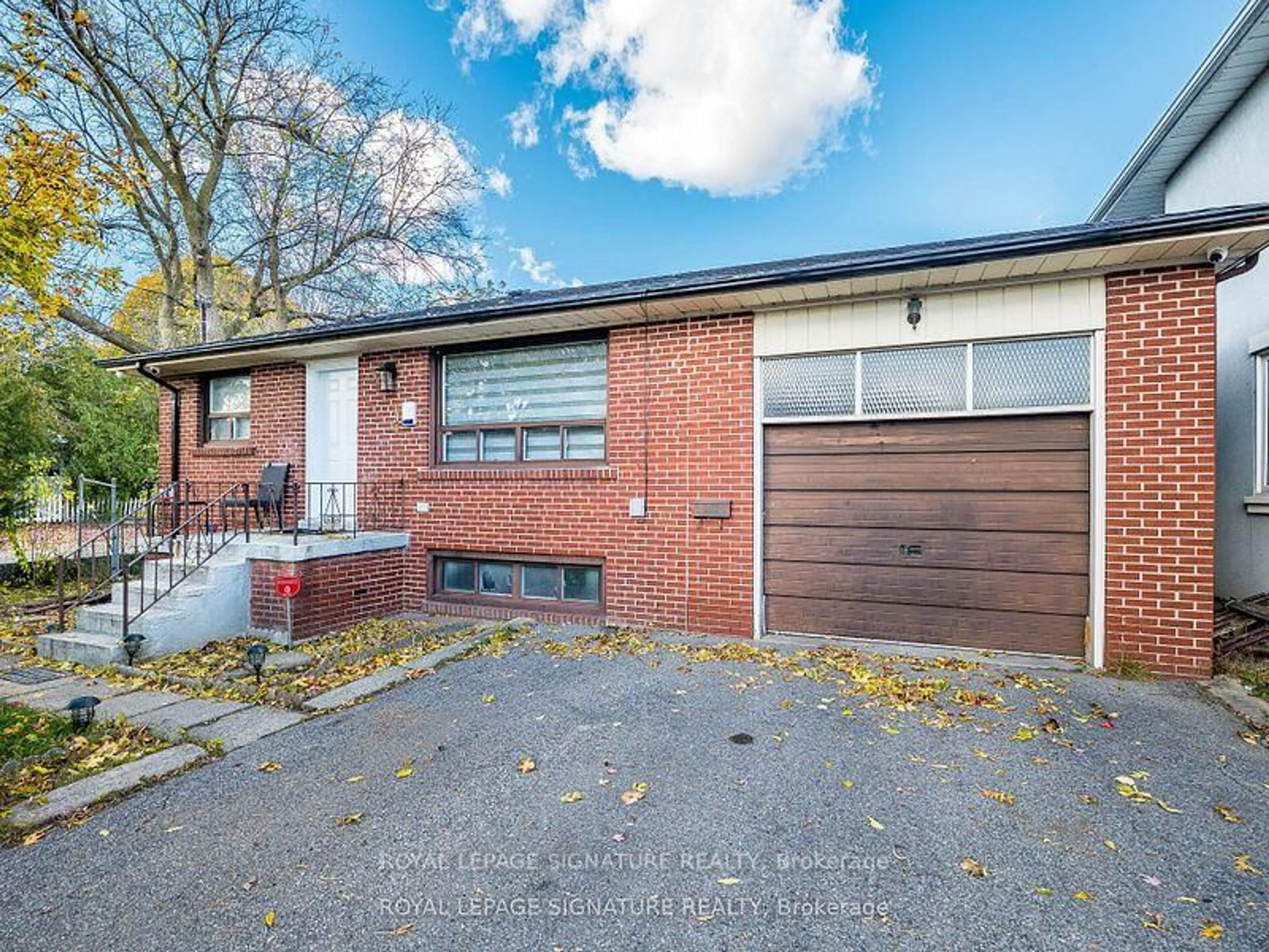 Home with brick exterior material, street for 194 Pleasant Ave, Toronto Ontario M2M 1M3