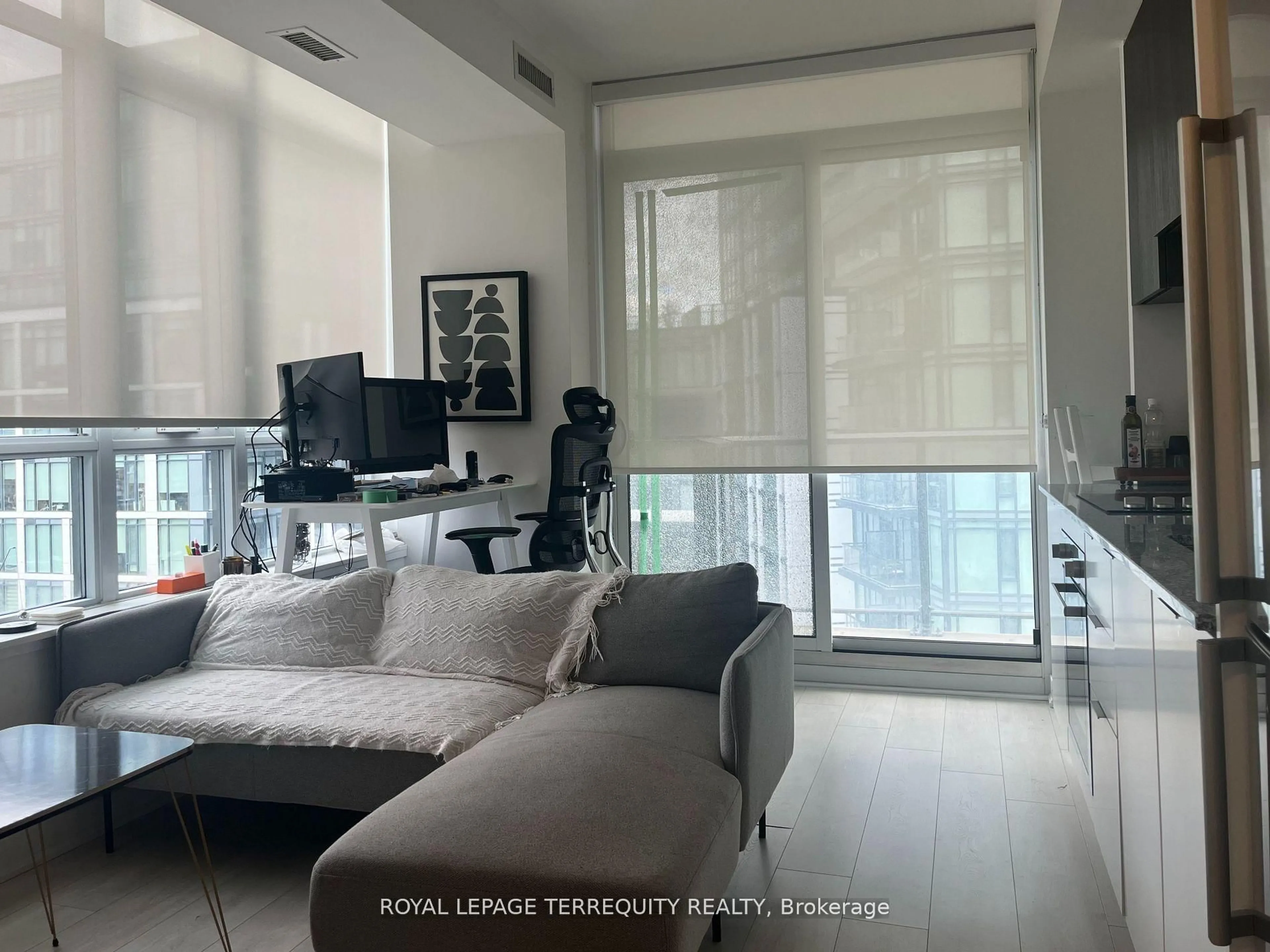 Living room with furniture, unknown for 120 Parliament St #1405, Toronto Ontario M5A 0N6