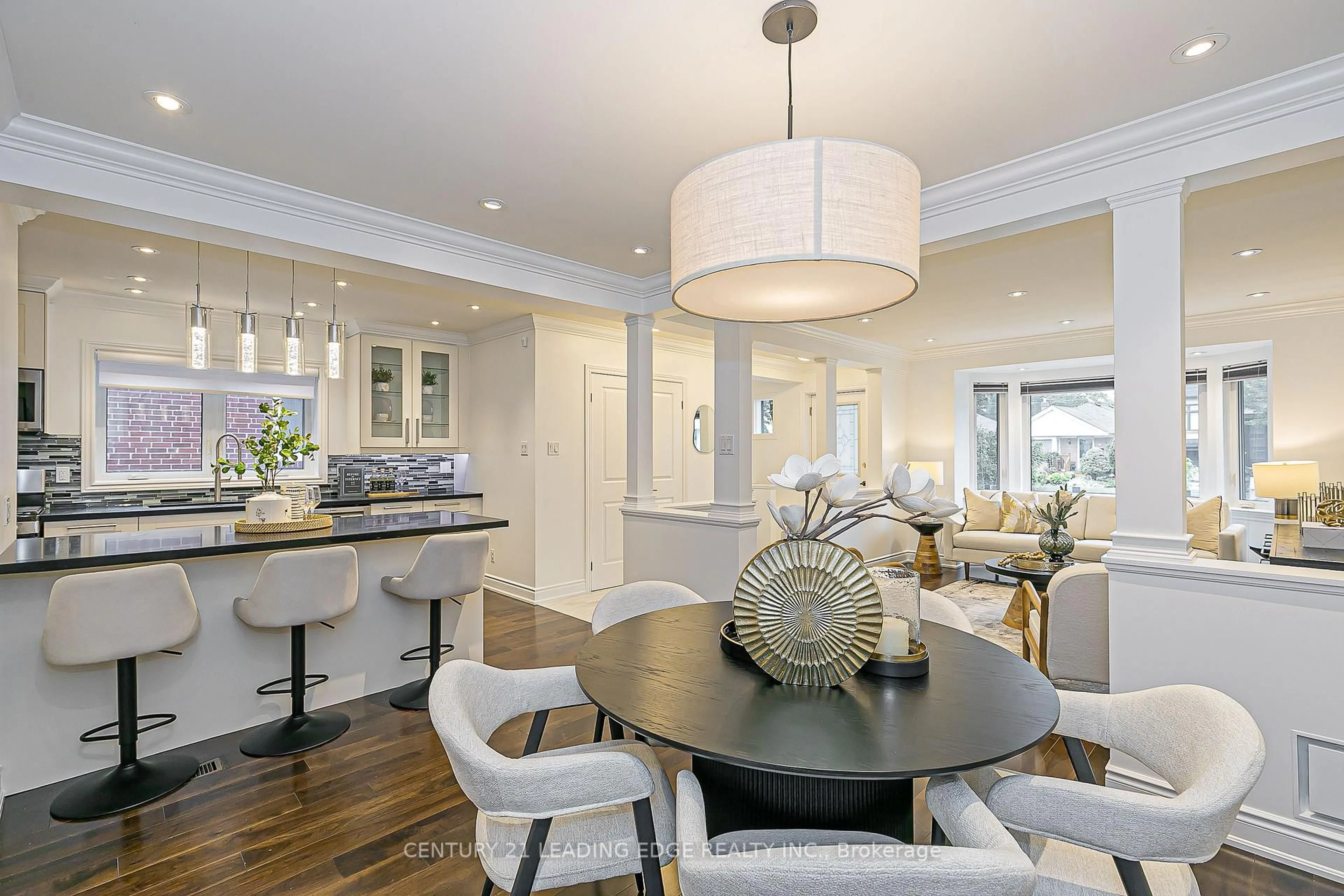 Open concept kitchen, unknown for 43 BARCLAY Rd, Toronto Ontario M3H 3E2