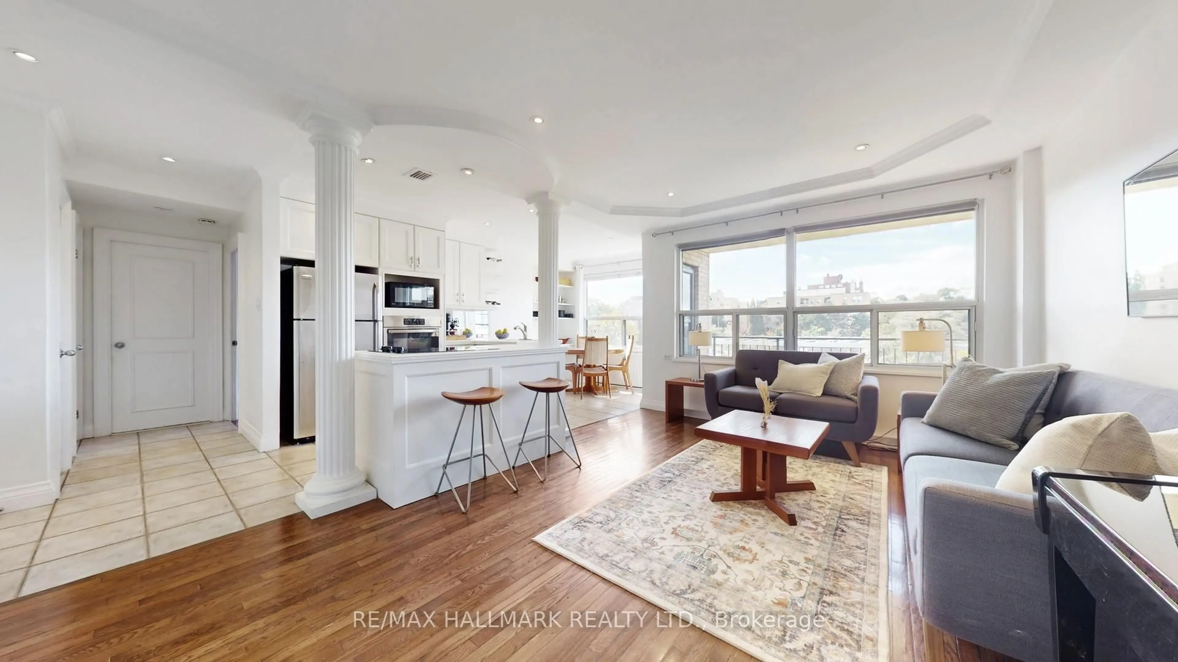 Open concept kitchen, unknown for 660 Eglinton Ave #508, Toronto Ontario M5N 1C3