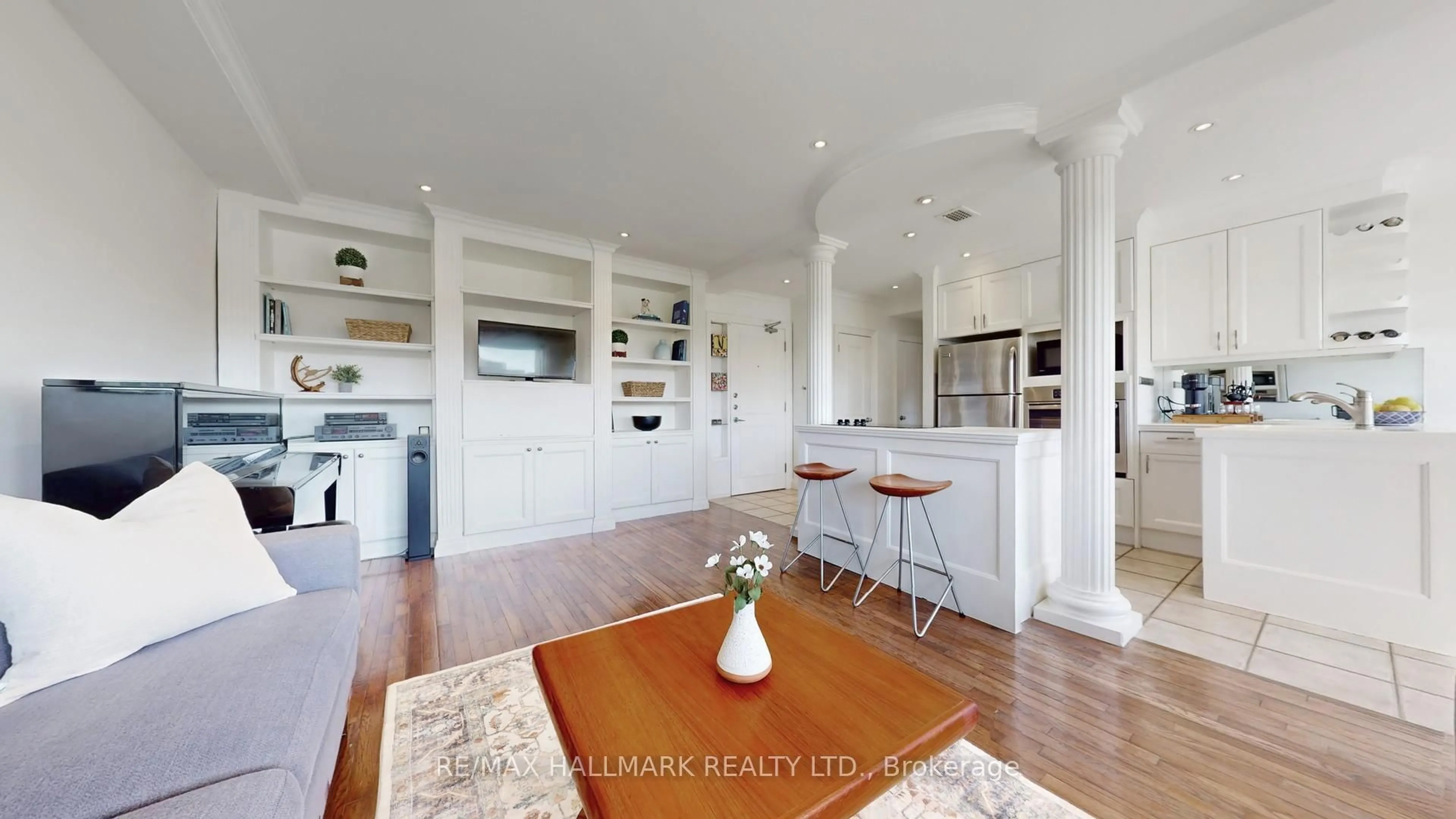 Open concept kitchen, unknown for 660 Eglinton Ave #508, Toronto Ontario M5N 1C3