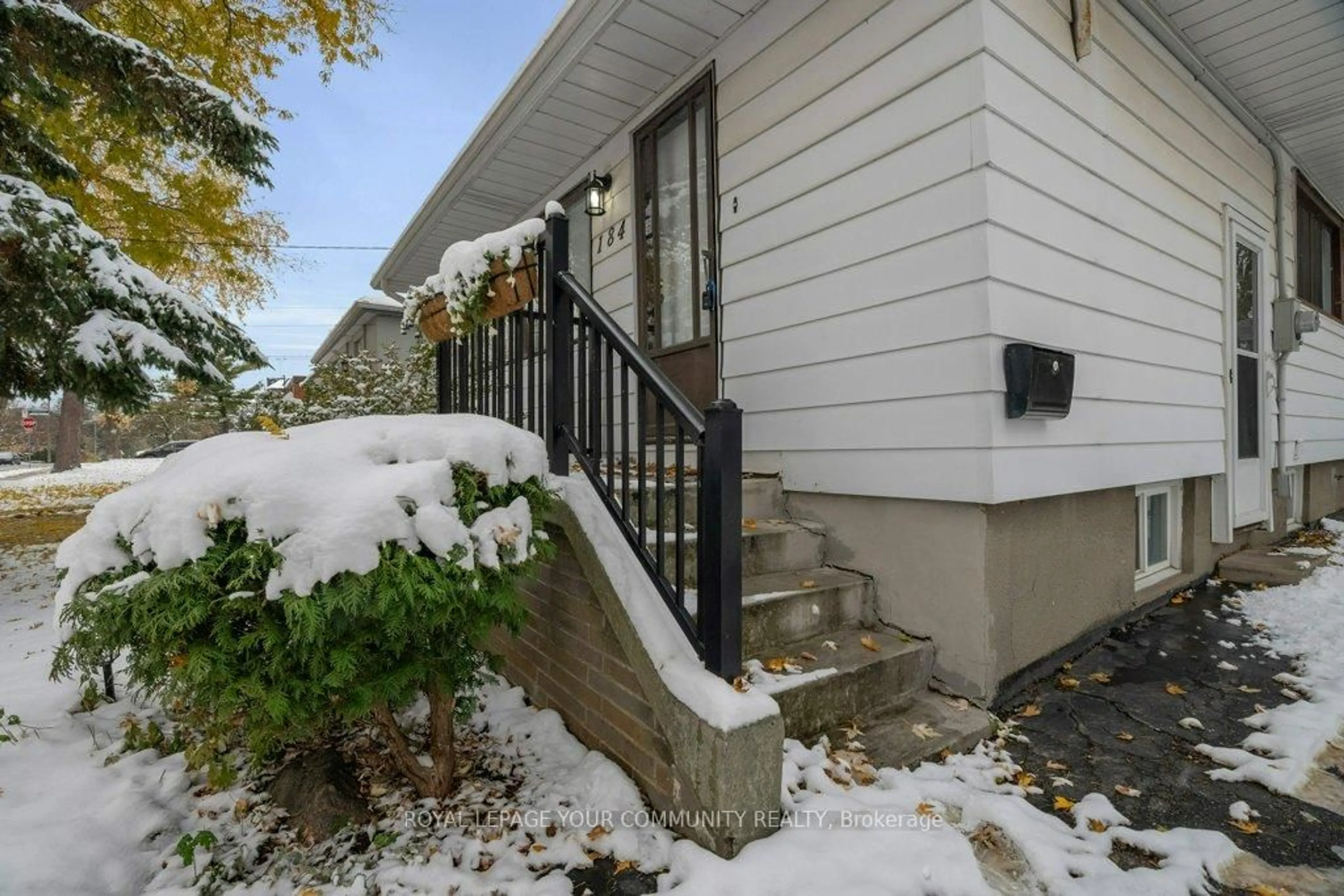 Unknown for 184 Hendon Ave, Toronto Ontario M2M 1A7