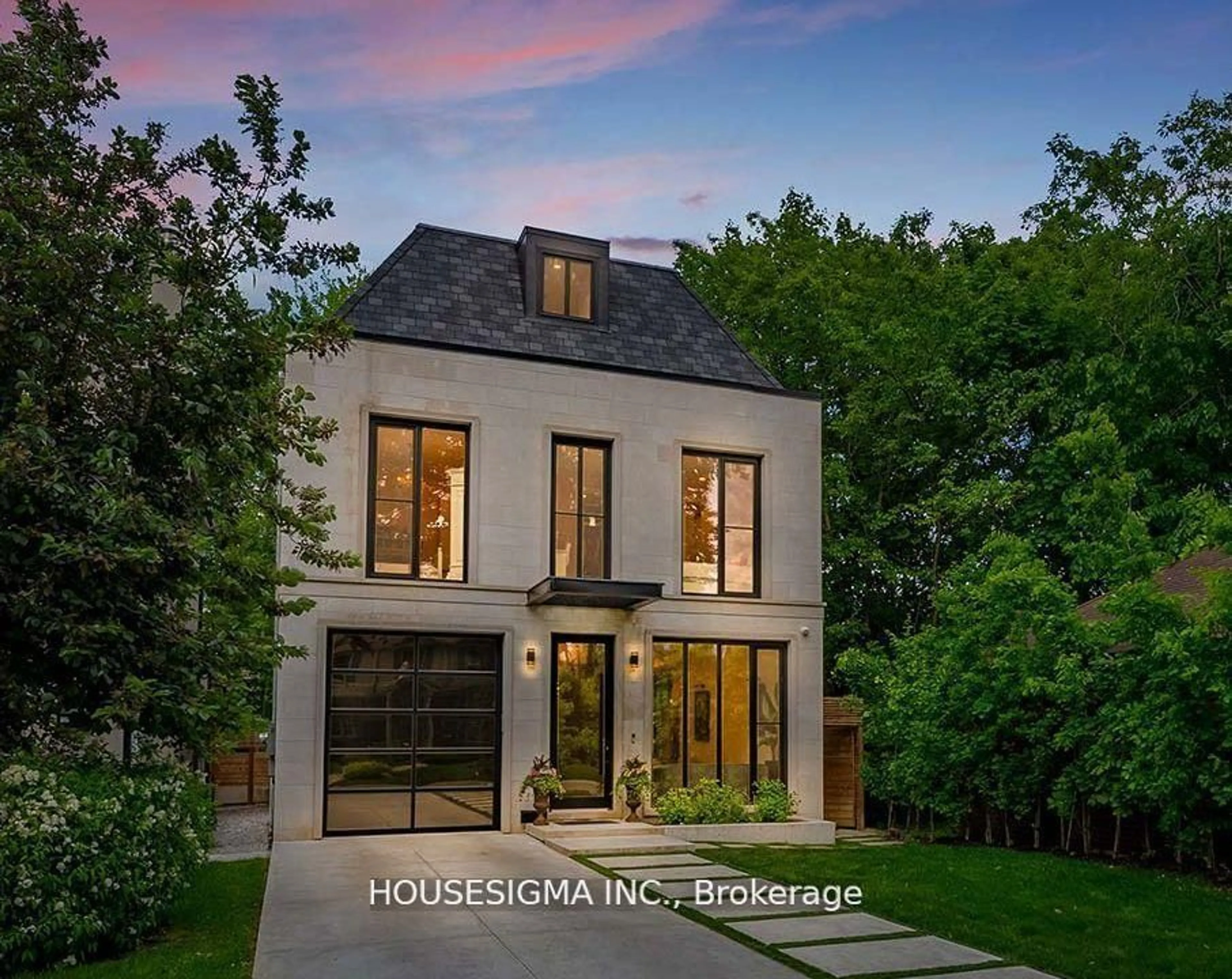 Home with brick exterior material, street for 1 De Vere Gdns, Toronto Ontario M5M 3E4