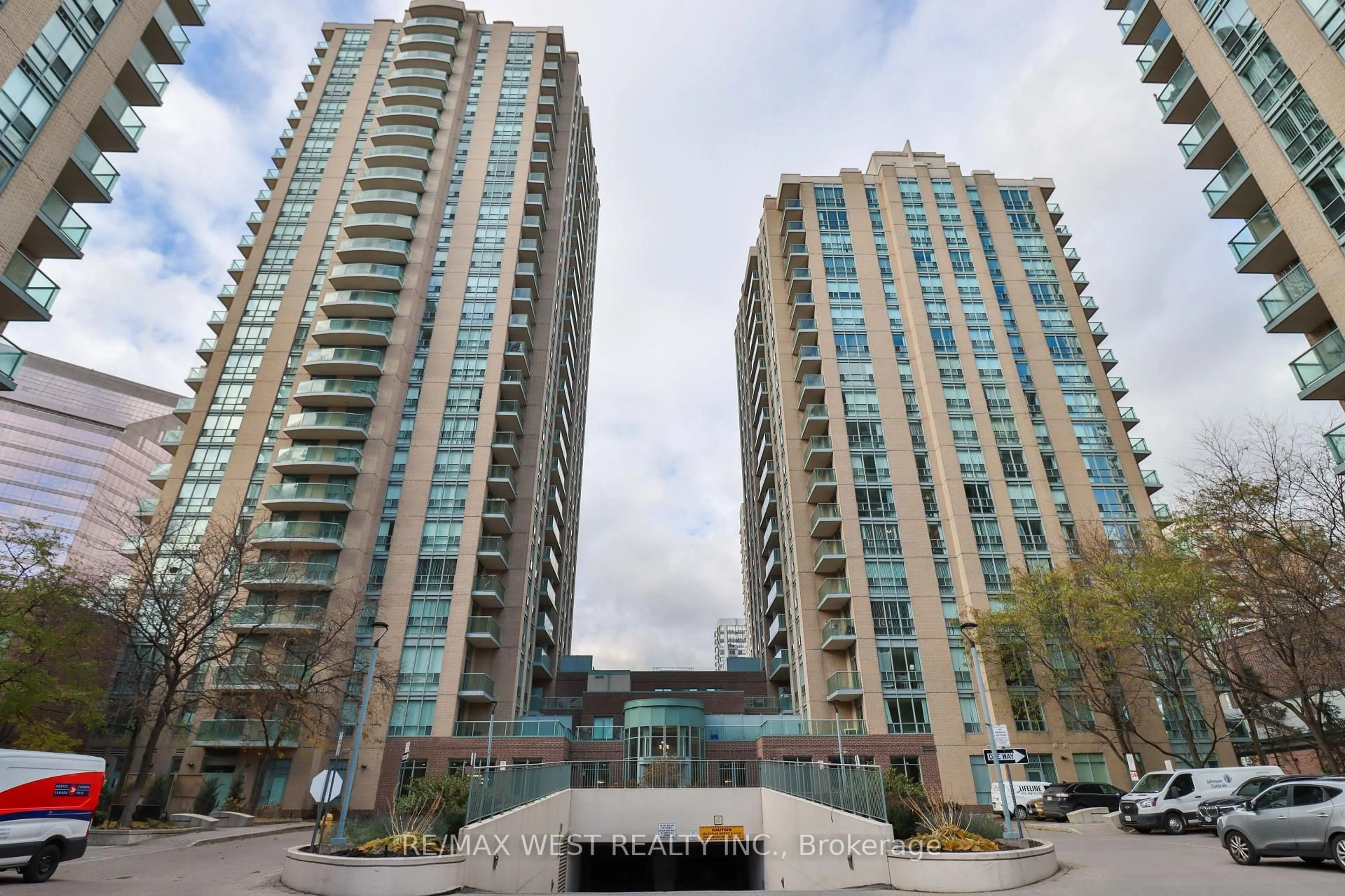 Unknown for 22 Olive Ave #216, Toronto Ontario M2N 7G6