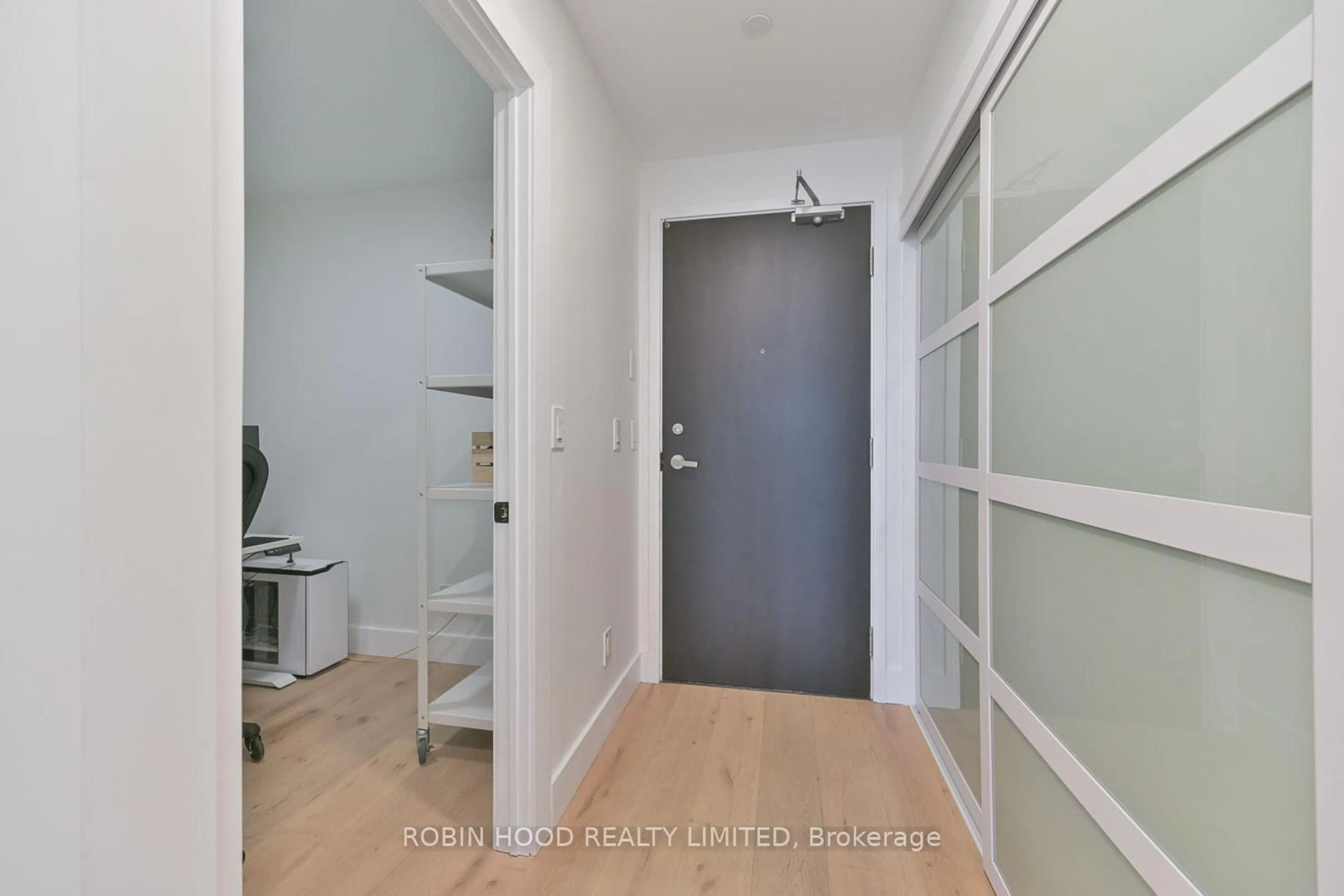 Indoor entryway for 170 Sumach St #2303, Toronto Ontario M5A 0C3