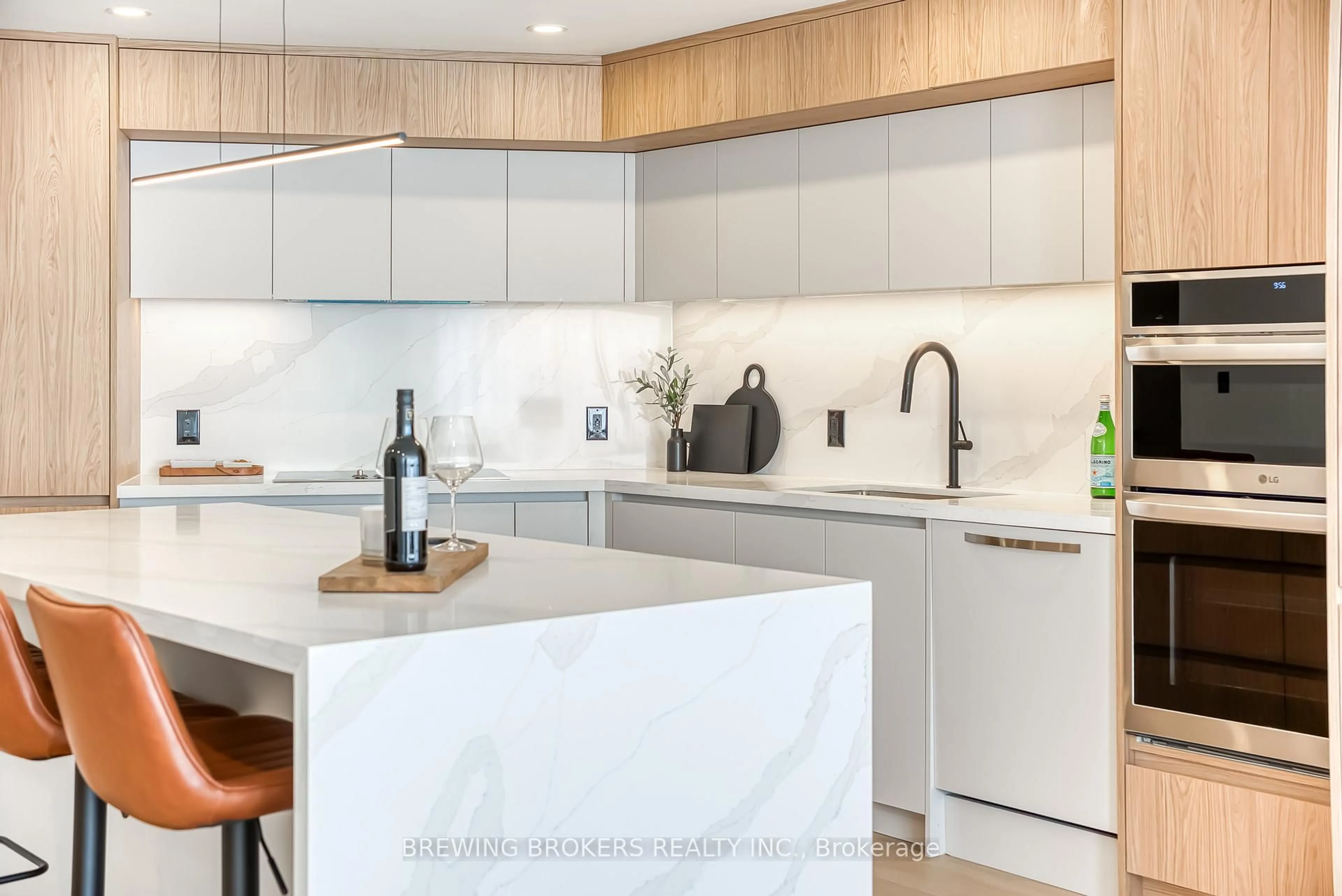 Contemporary kitchen, unknown for 85 Skymark Dr #501, Toronto Ontario M2H 3P2