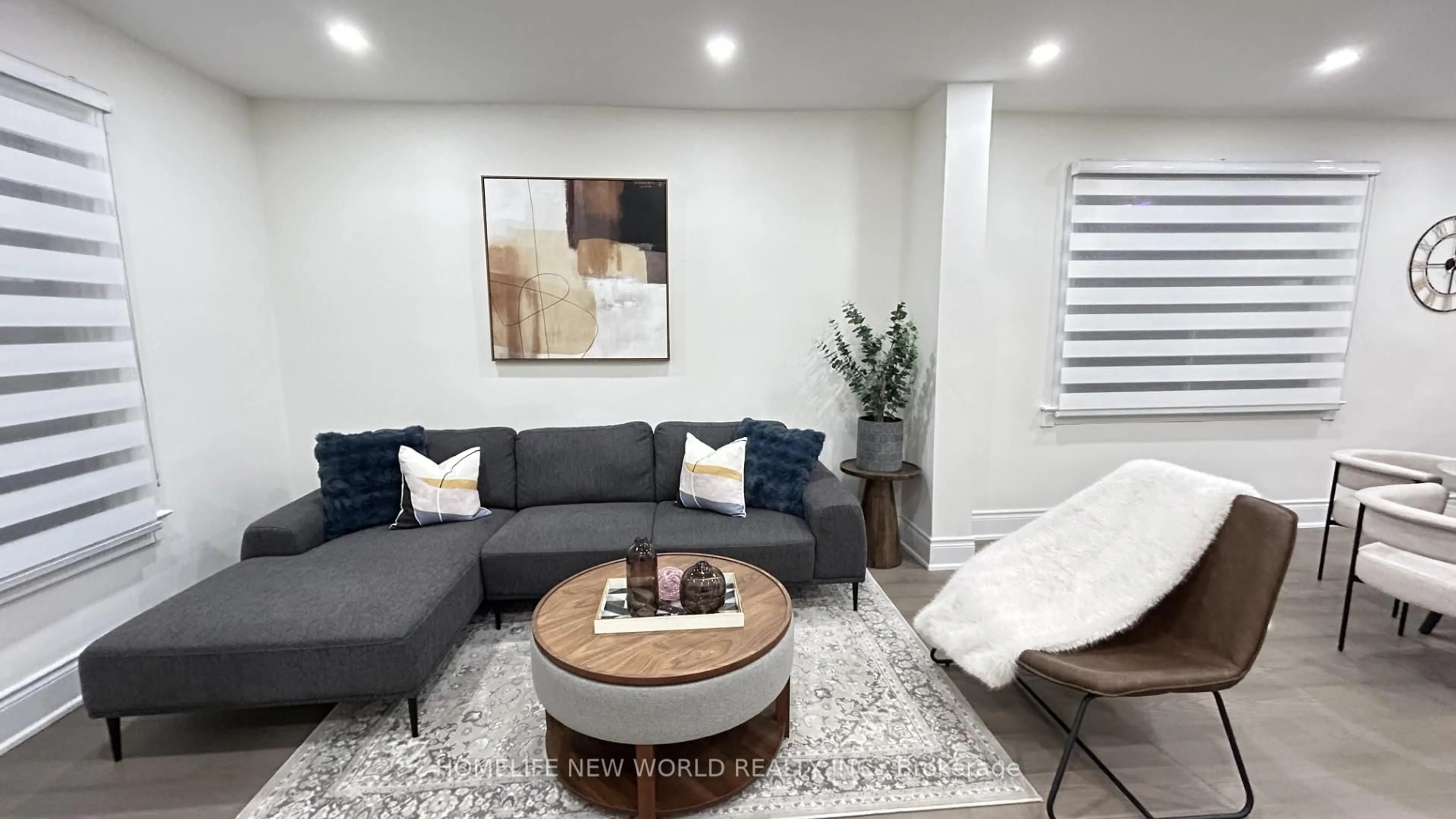 Living room with furniture, unknown for 509 Dupont St, Toronto Ontario M6G 1Y6