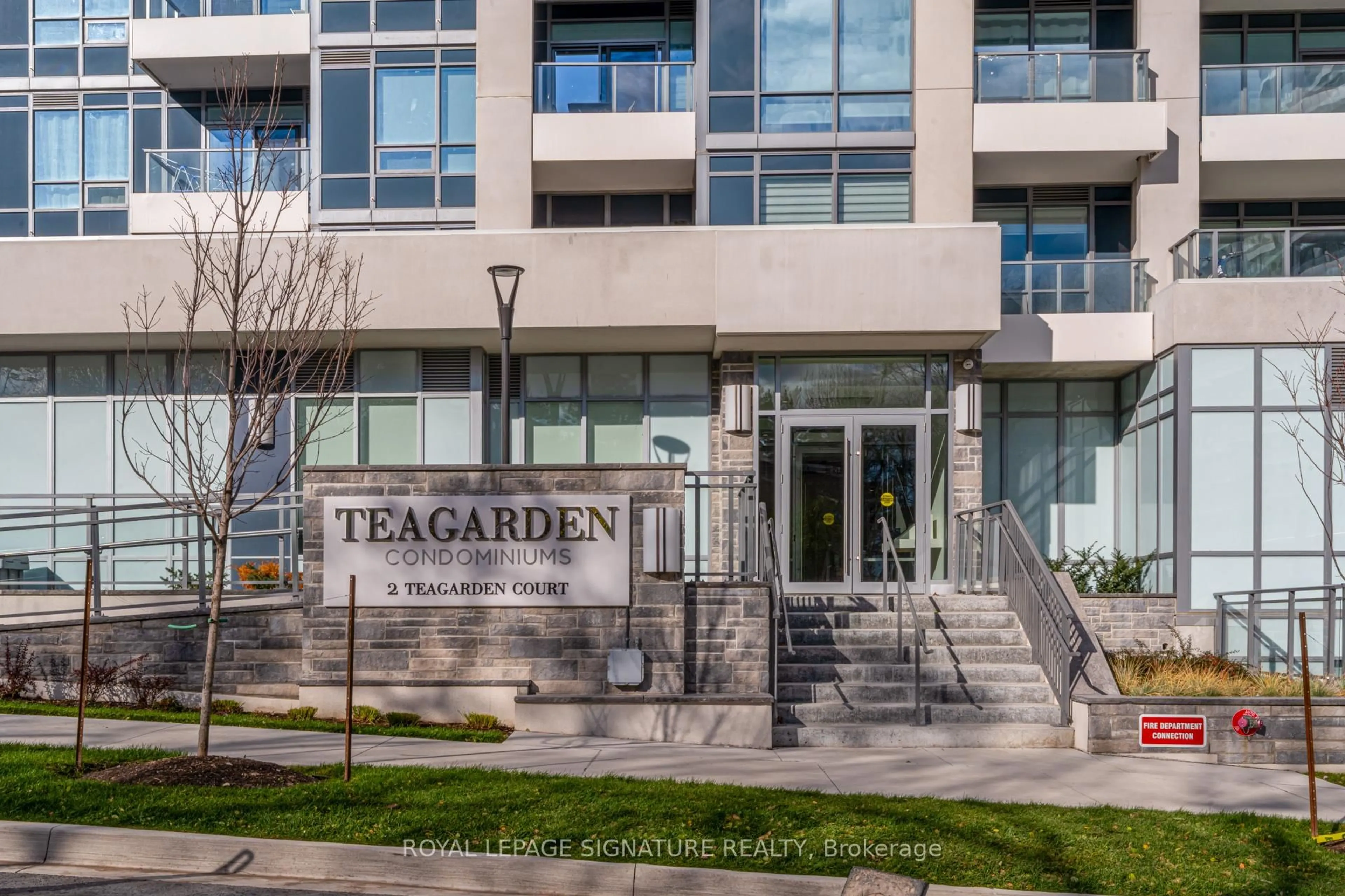 Indoor foyer for 2 Teagarden Crt #1105, Toronto Ontario M2N 0L6
