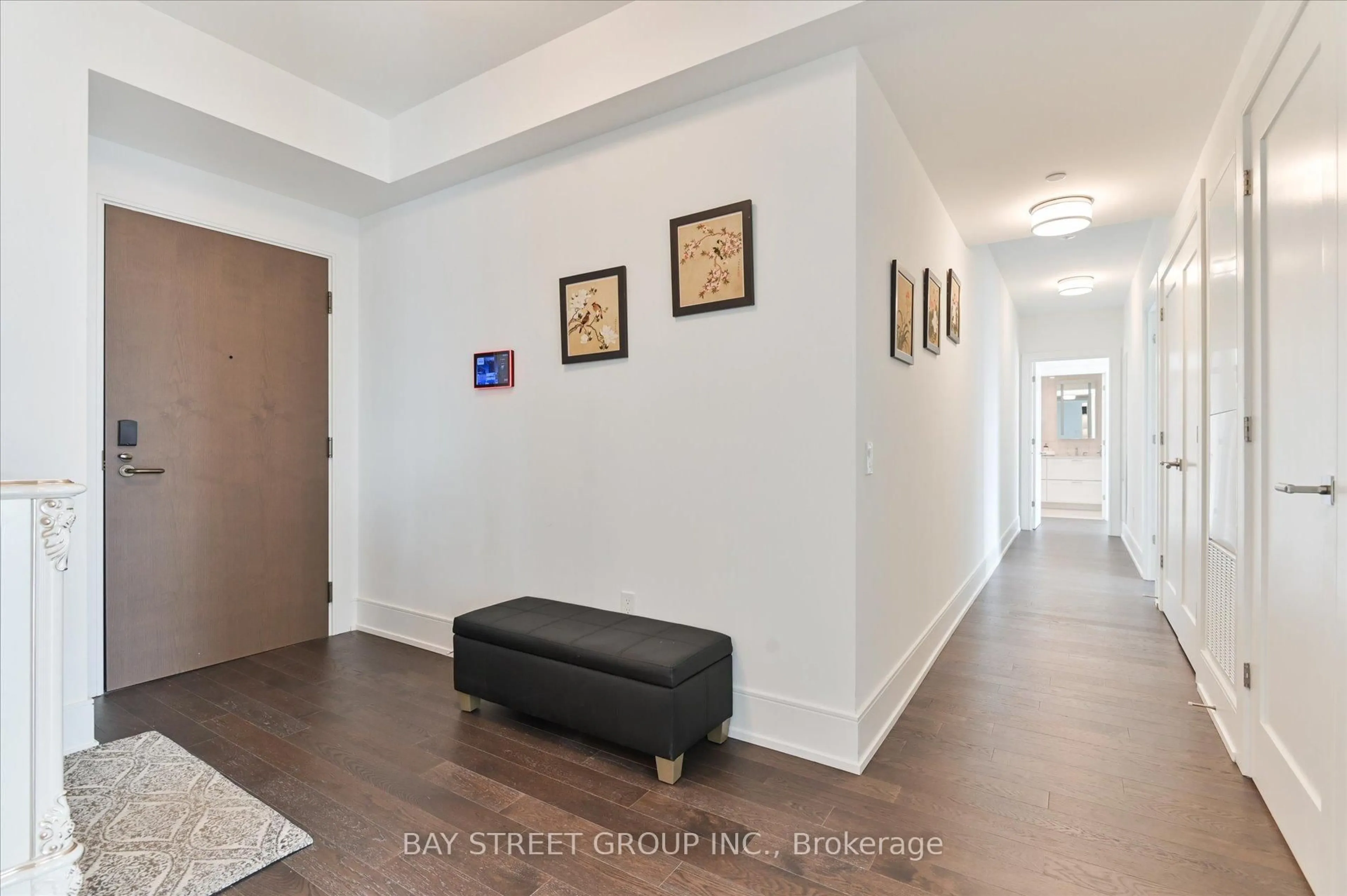 Indoor foyer for 30 Inn On The Park Dr #2707, Toronto Ontario M3C 0P8