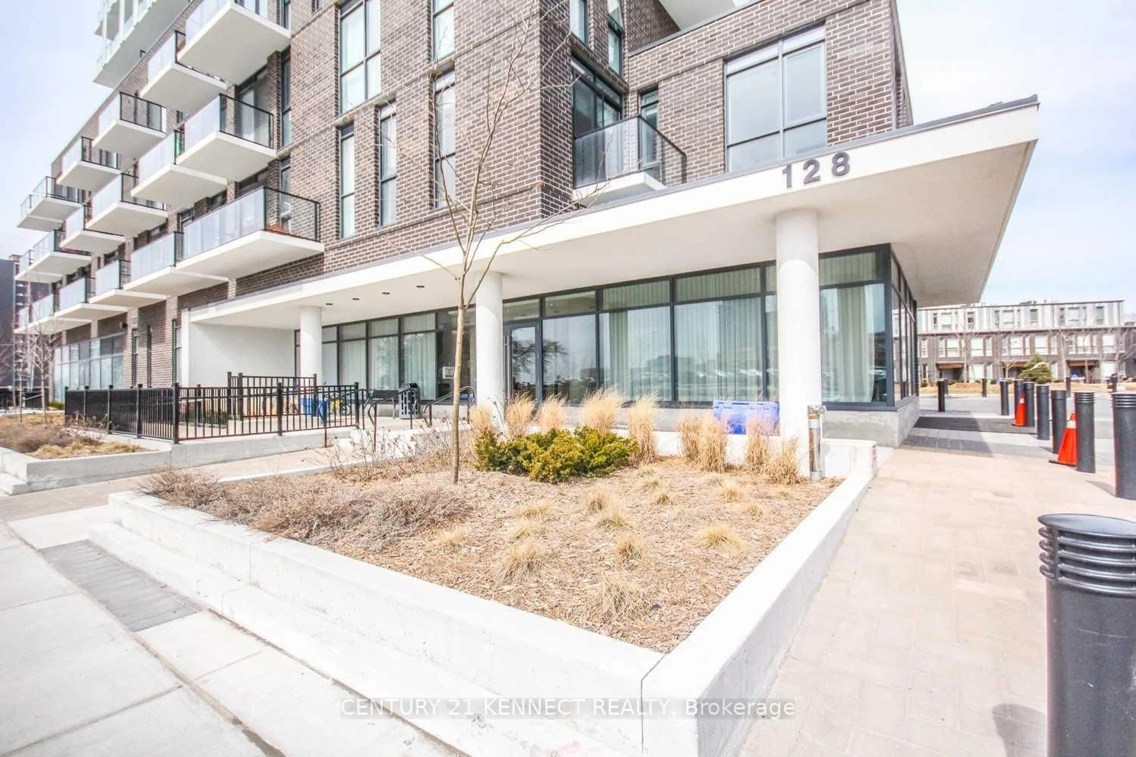Patio, street for 128 Fairview Mall Dr #1205, Toronto Ontario M2J 0E8