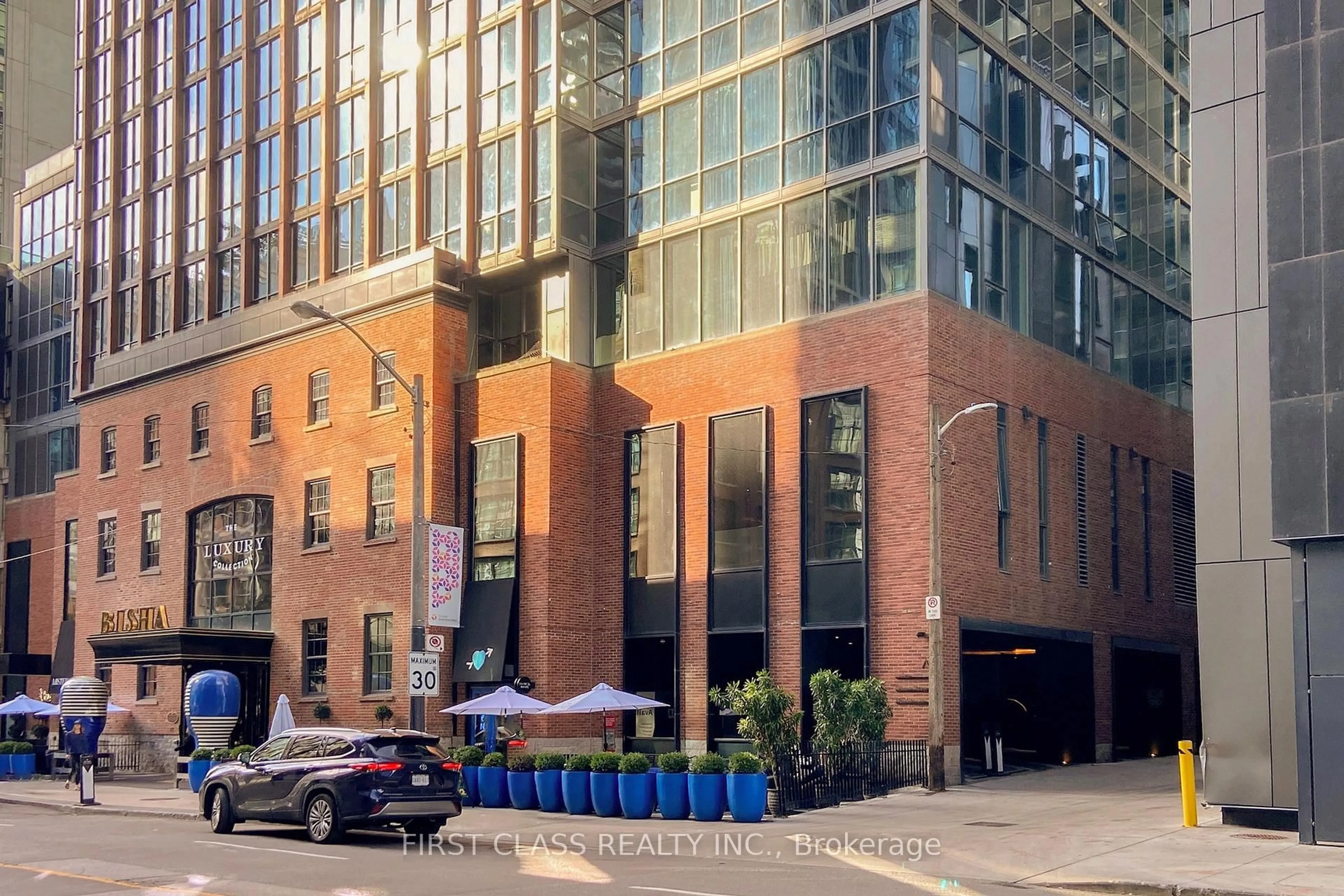 Unknown for 88 Blue Jays Way #2708, Toronto Ontario M5V 0L7