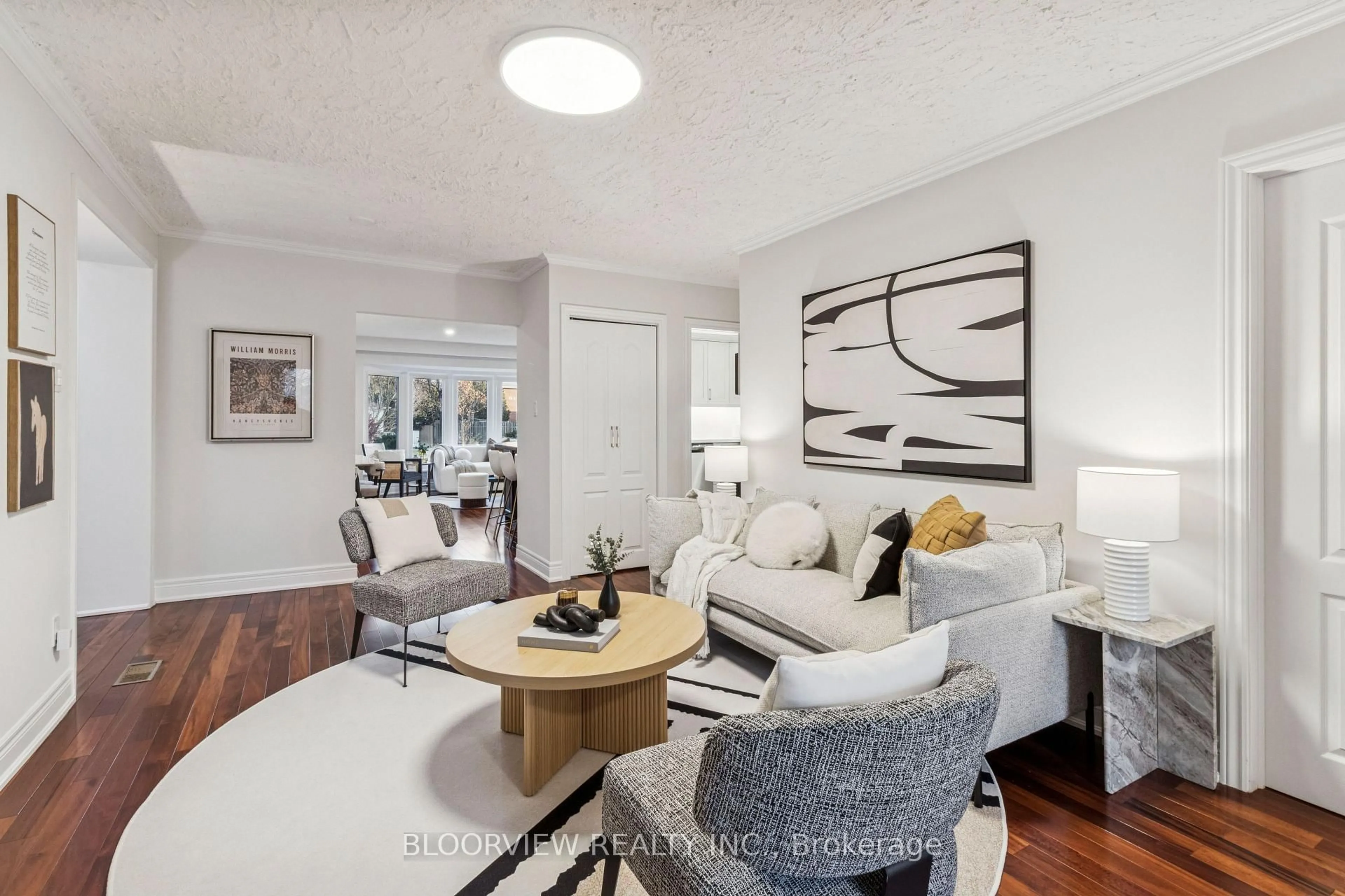 Living room with furniture, unknown for 8 Waddington Cres, Toronto Ontario M2J 2Z8