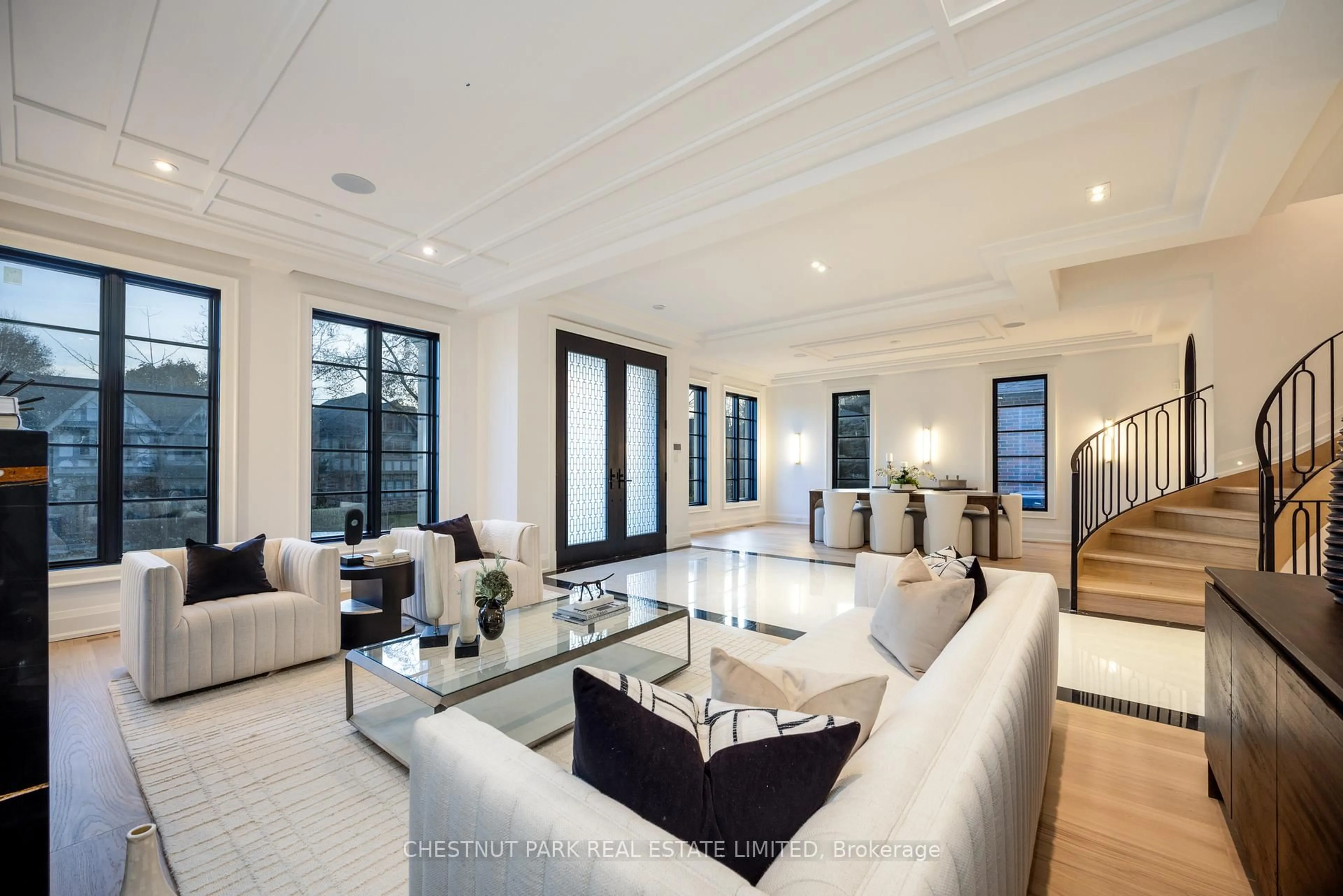 Living room with furniture, unknown for 36 Ava Rd, Toronto Ontario M5P 1Y4