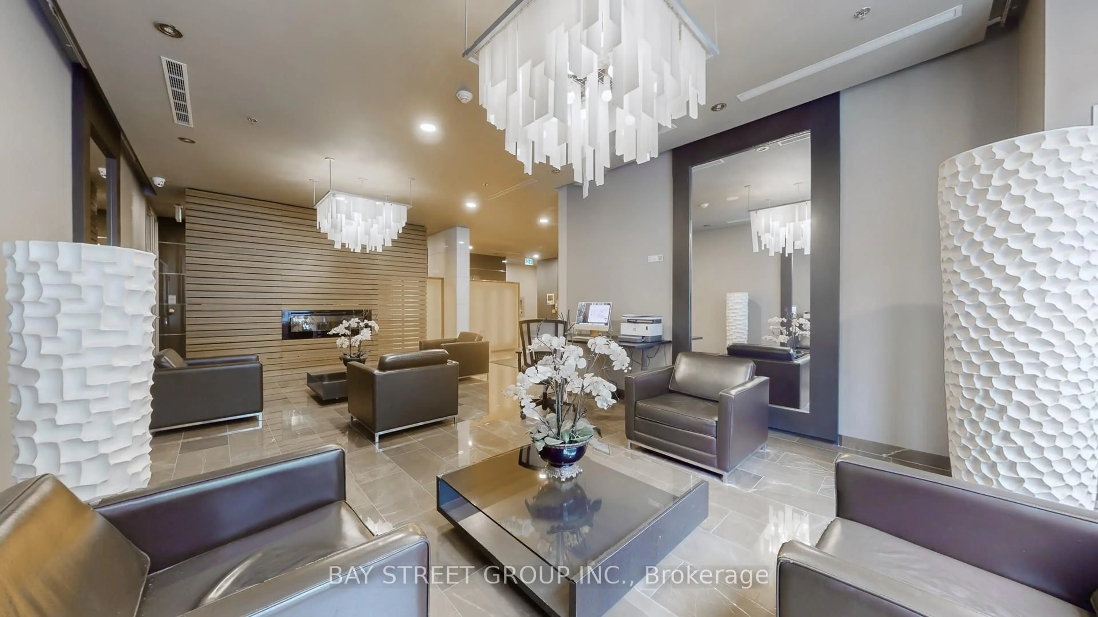 Lobby for 21 Nelson St #UPH01, Toronto Ontario M5V 3H9