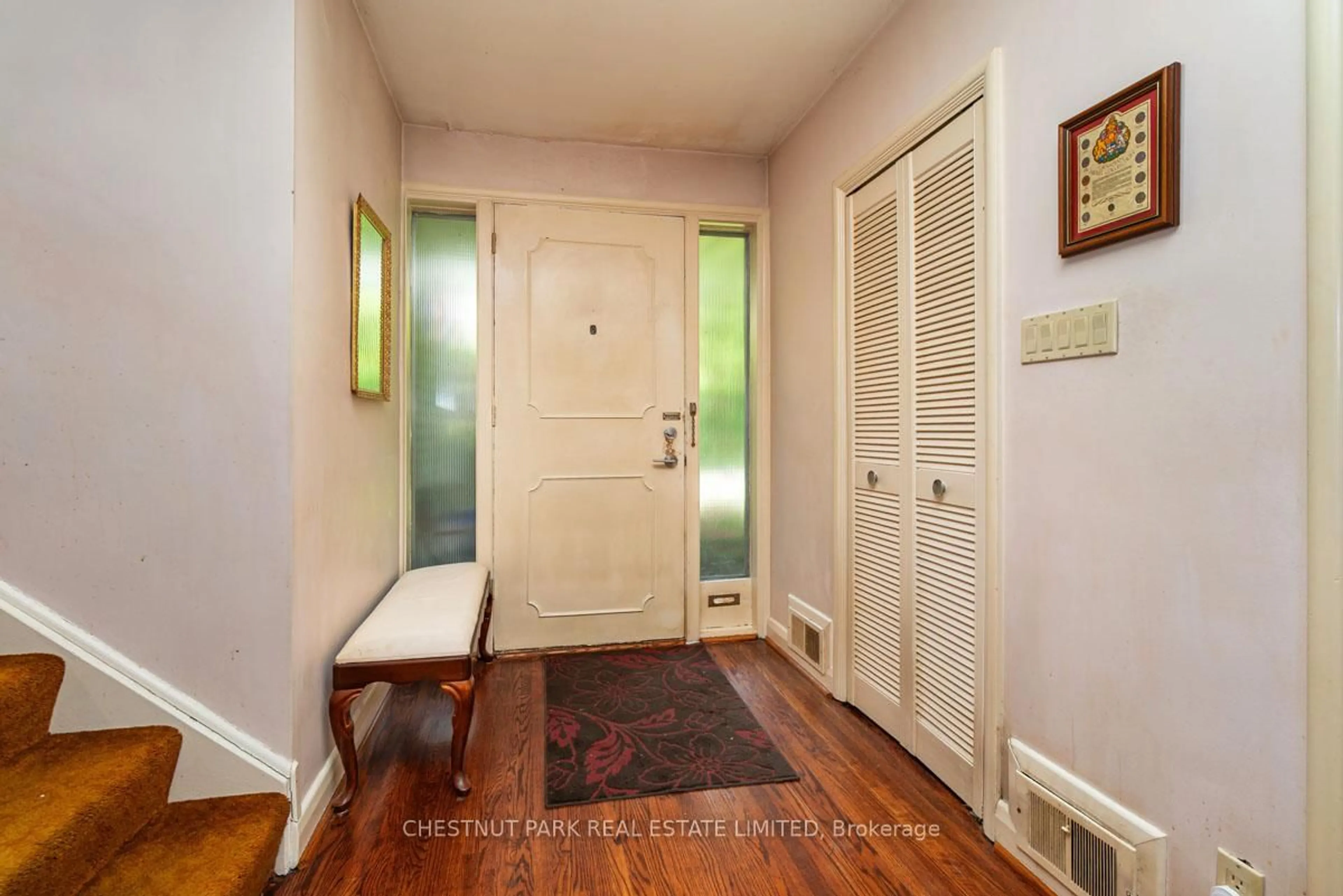 Indoor entryway for 229 Owen Blvd, Toronto Ontario M2P 1G9