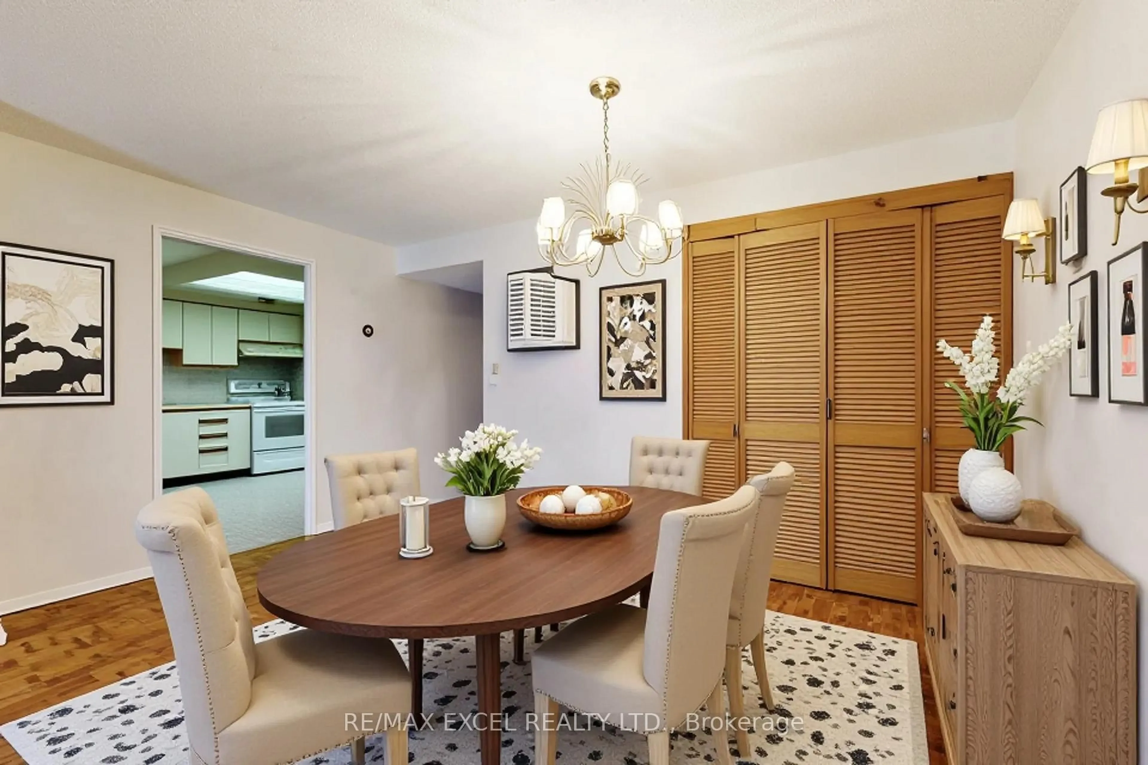 Dining room, unknown for 188 Spadina Ave #406, Toronto Ontario M5T 3A4