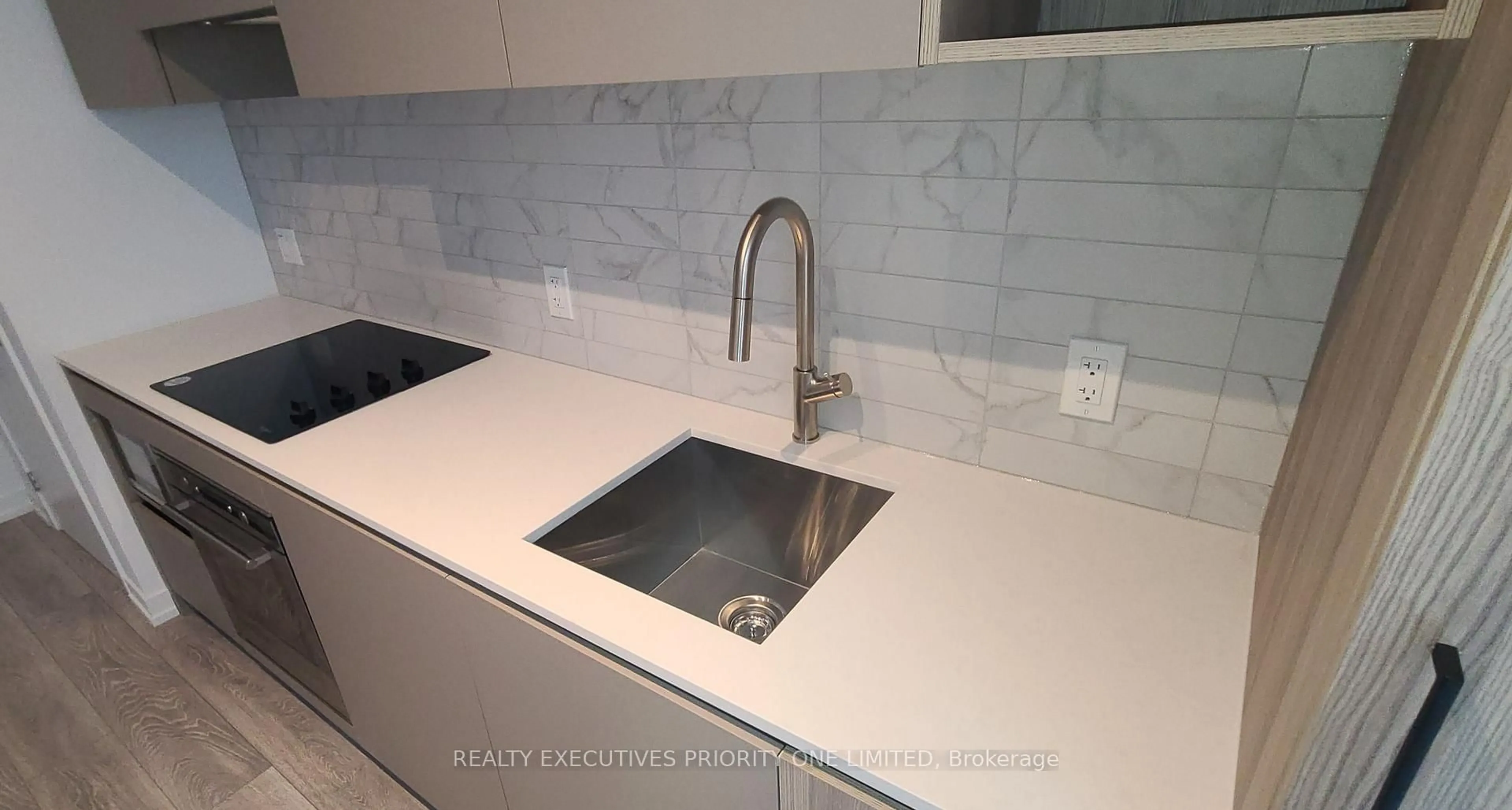 Unknown for 55 Mercer St #319, Toronto Ontario M5V 0W4