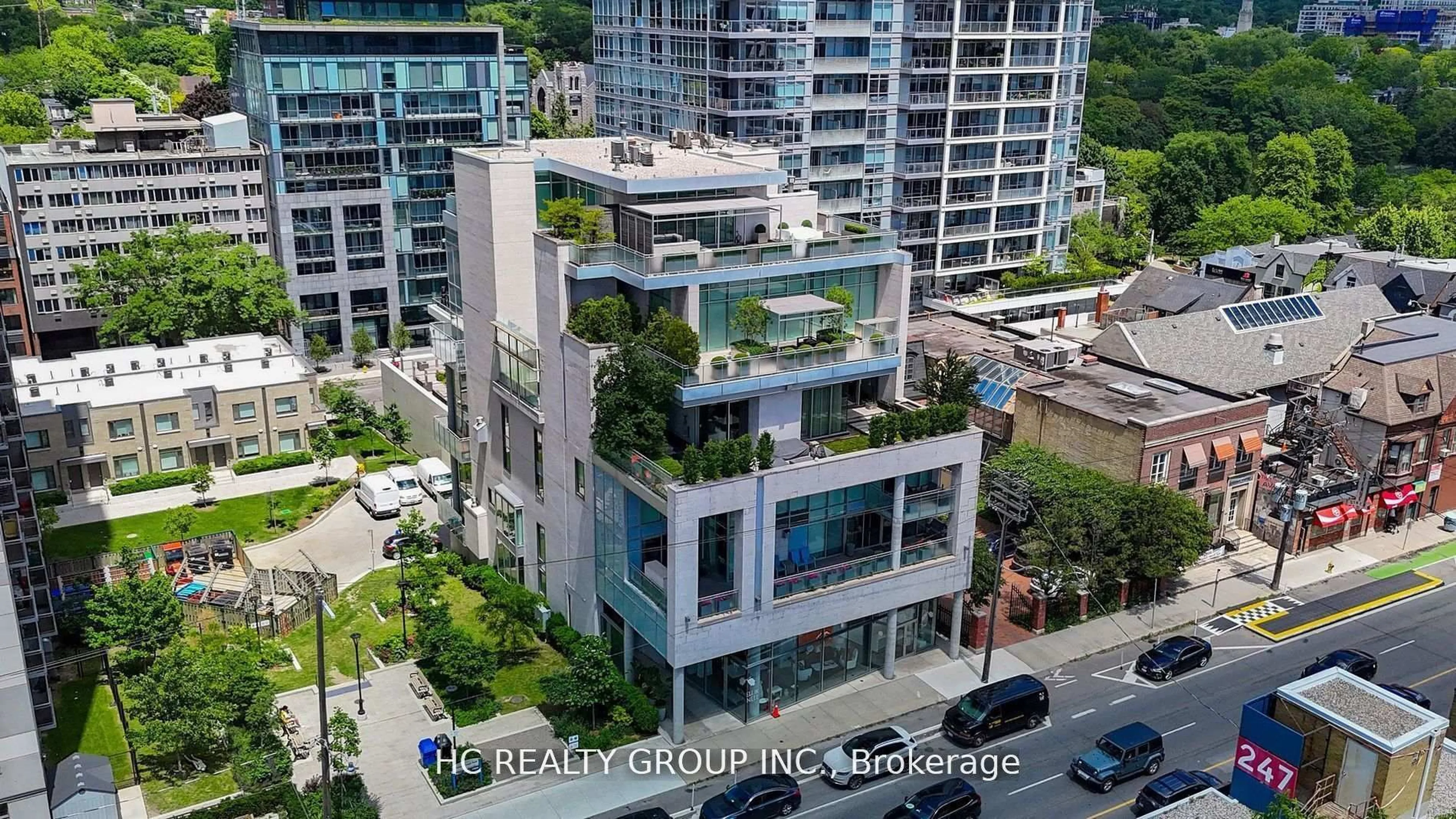 A pic from outside/outdoor area/front of a property/back of a property/a pic from drone, city buildings view from balcony for 238 Davenport Rd #302, Toronto Ontario M5R 1J6