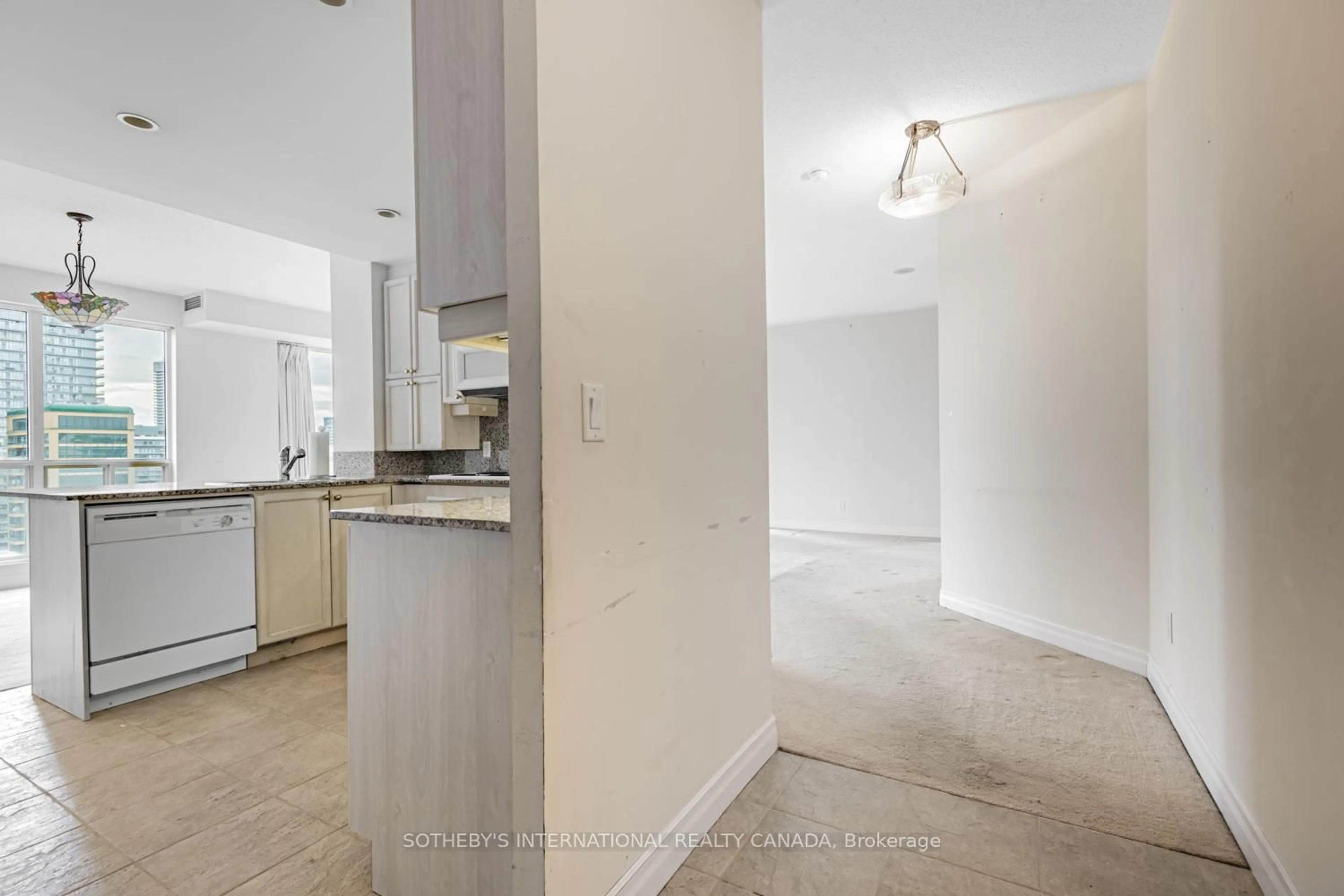 Unknown for 8 Park Rd #3810, Toronto Ontario M4W 3S5