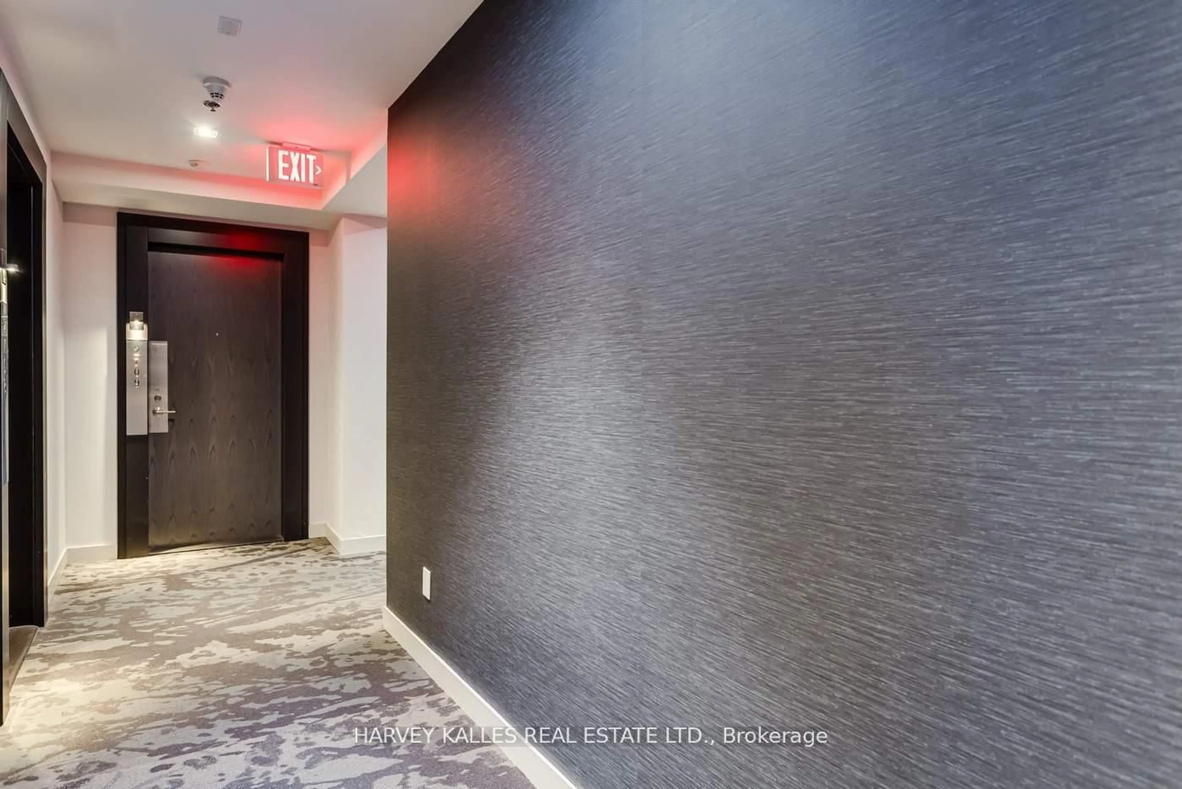 Indoor foyer for 88 Scott St #2709, Toronto Ontario M5E 0A9