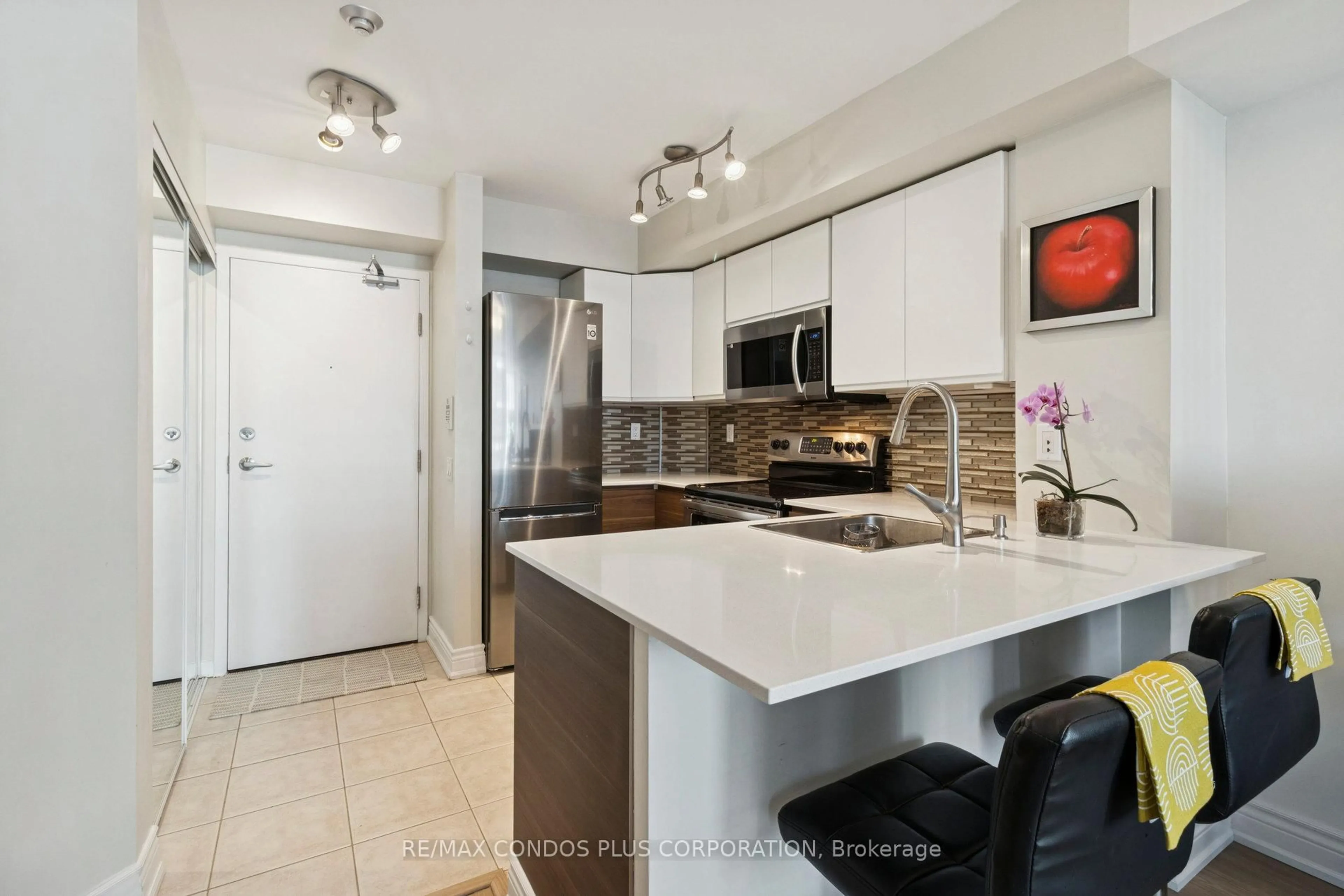 Unknown for 30 Harrison Garden Blvd #708, Toronto Ontario M2N 7A9