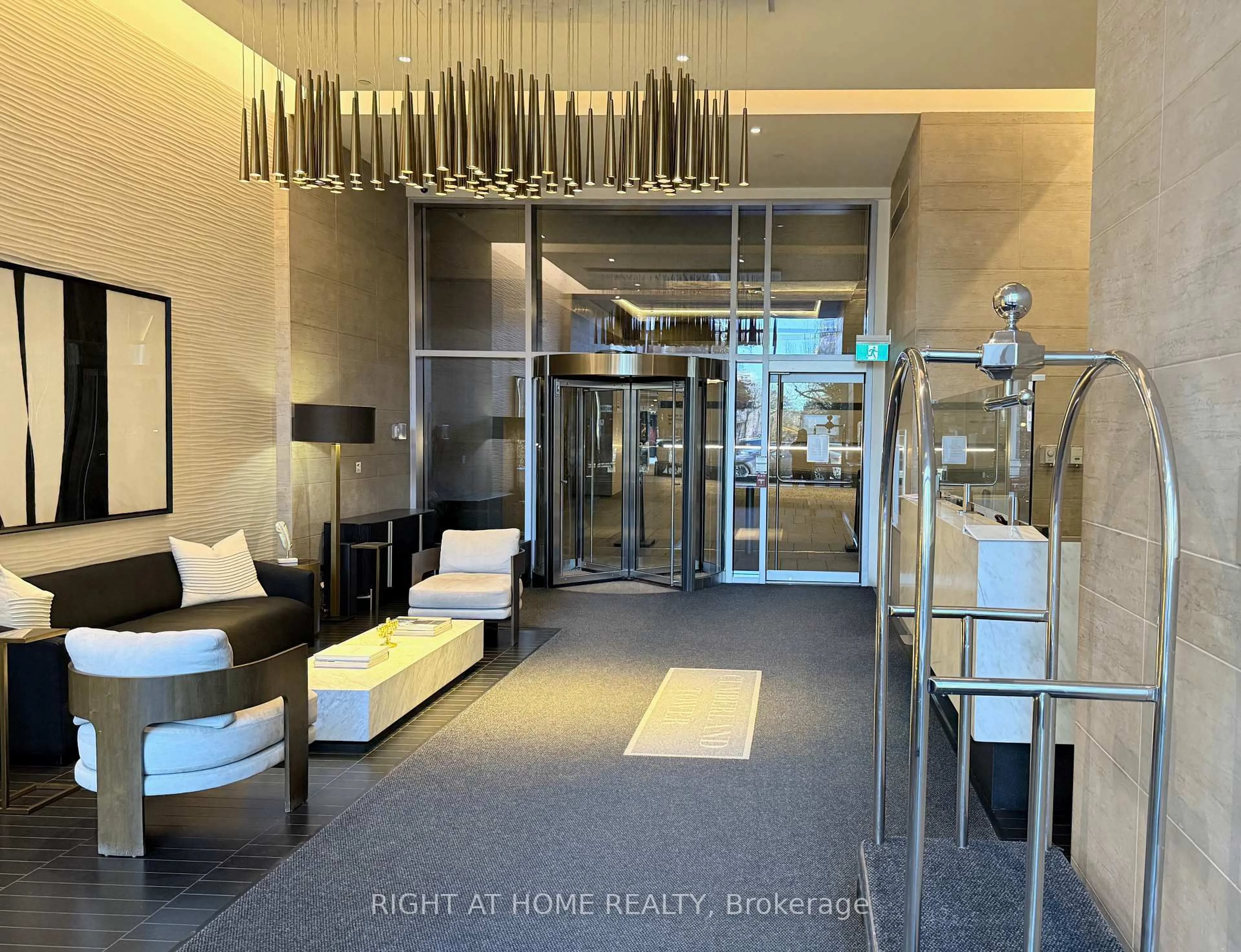 Indoor foyer for 188 Cumberland St #1201, Toronto Ontario M5R 0B6