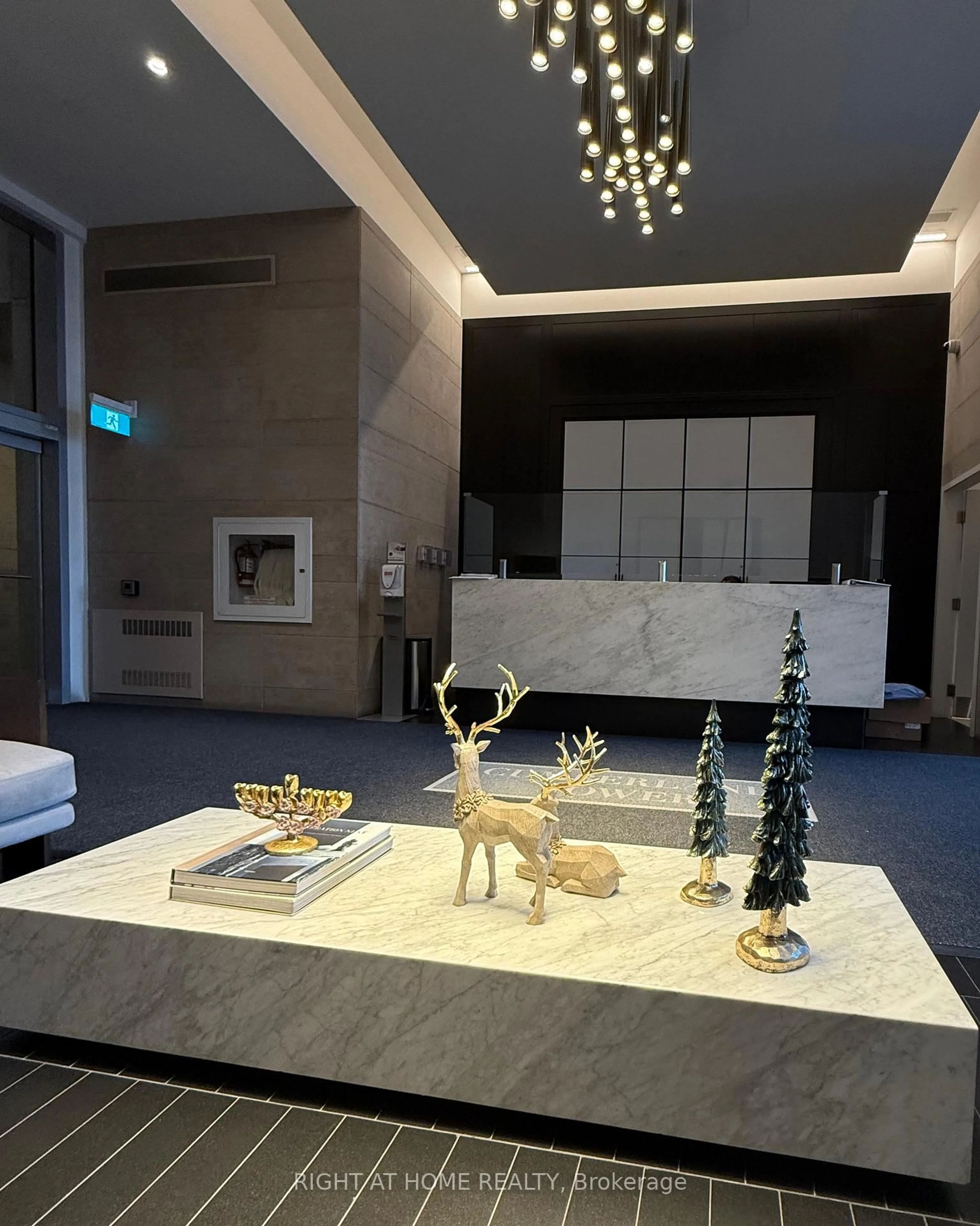 Lobby for 188 Cumberland St #1201, Toronto Ontario M5R 0B6