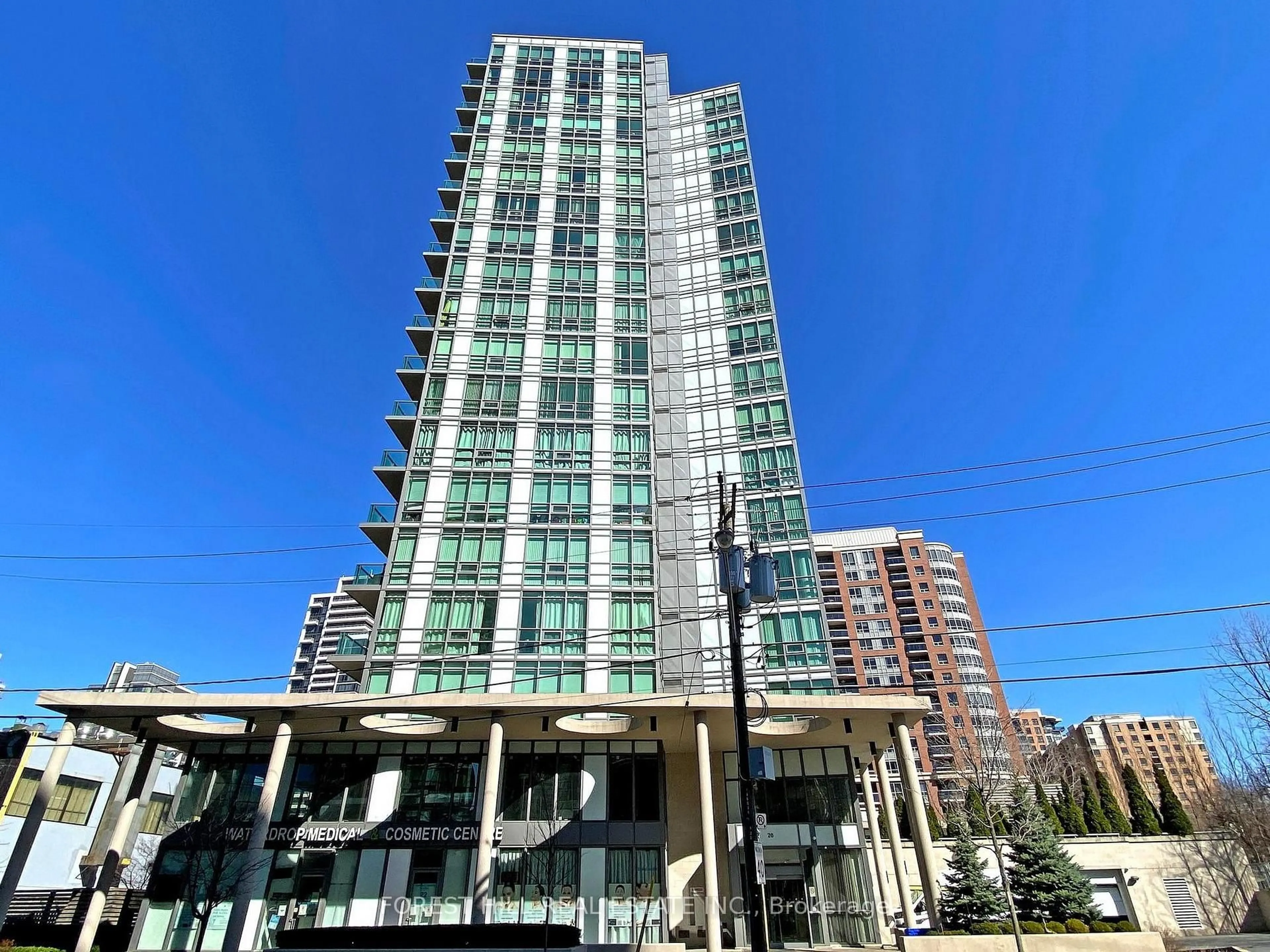 Indoor foyer for 26 Norton Ave #1104, Toronto Ontario M2N 0H6