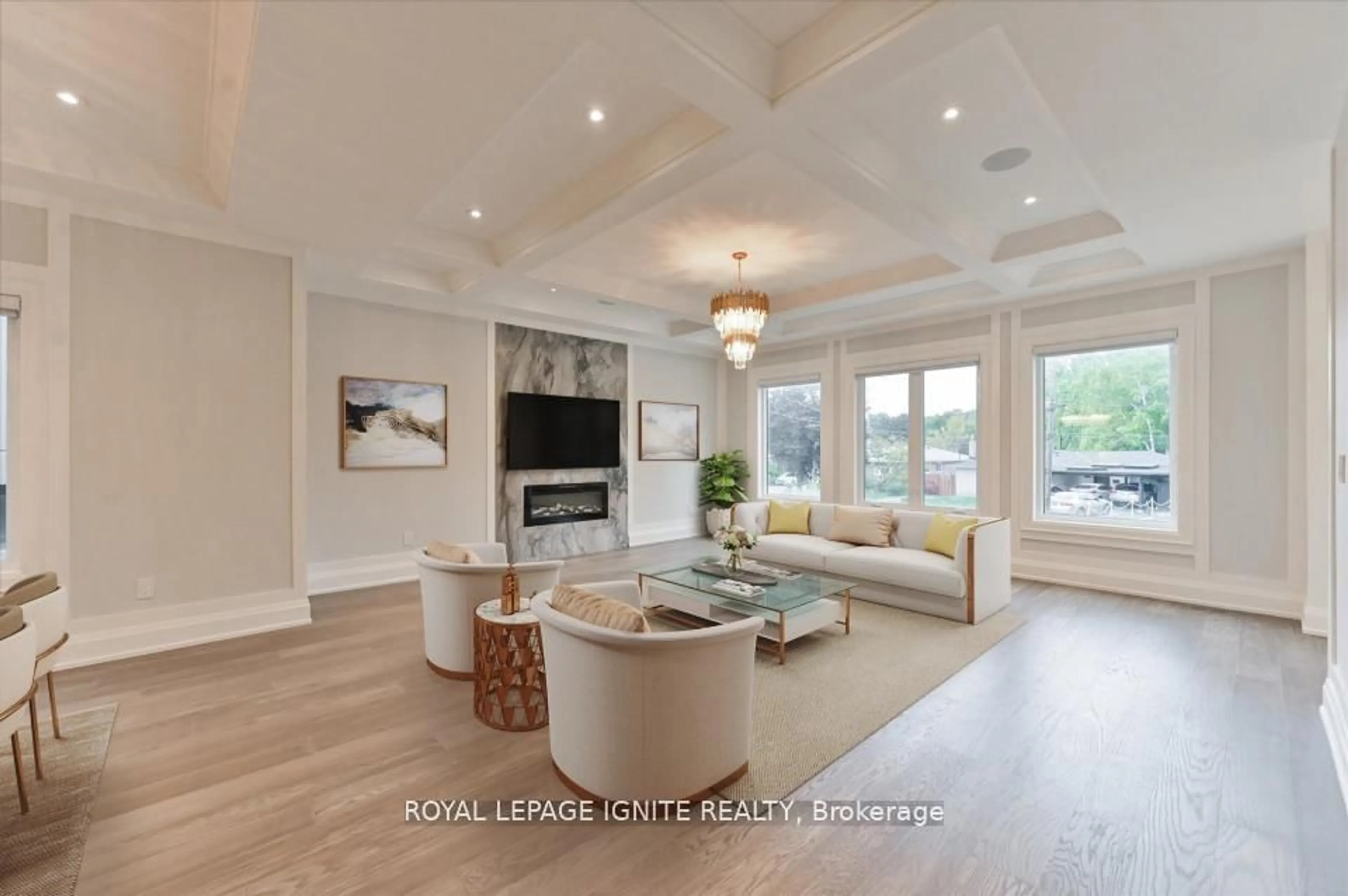 Living room with furniture, unknown for 86 Glentworth Rd, Toronto Ontario M2J 2E8