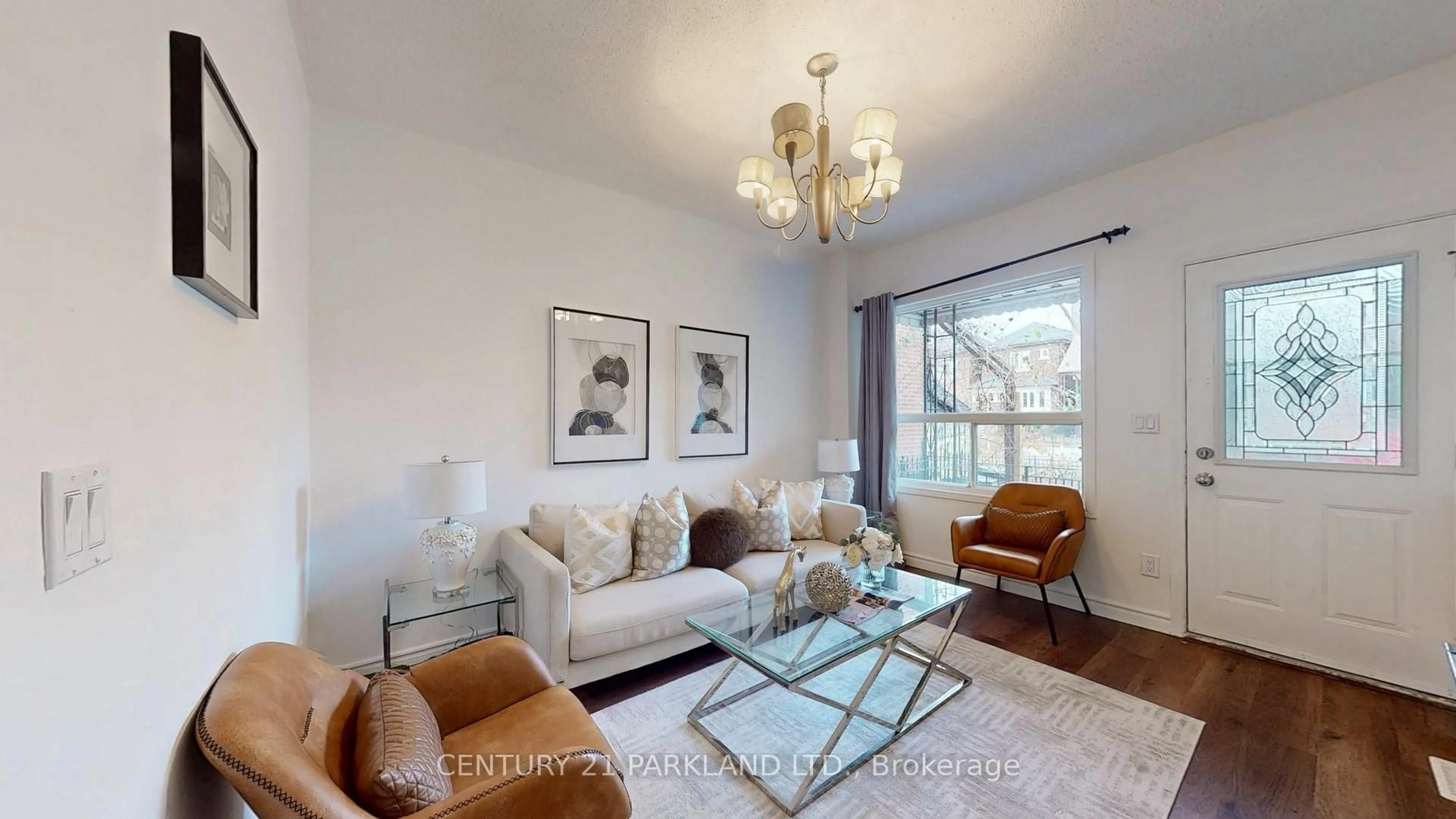 Living room with furniture, unknown for 737 Manning Ave, Toronto Ontario M6G 2W5