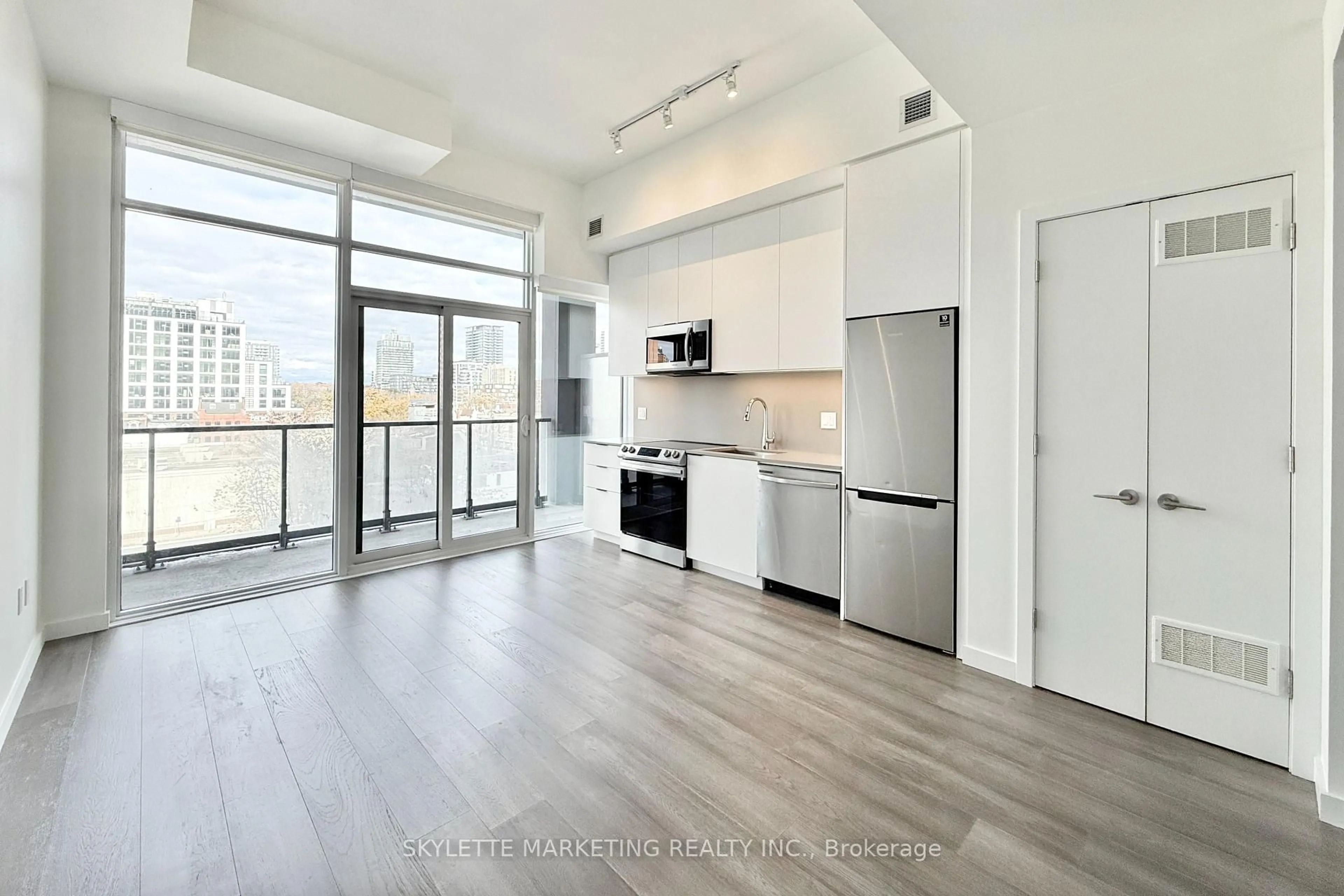 Open concept kitchen, unknown for 50 Power St #529, Toronto Ontario M5A 0V3
