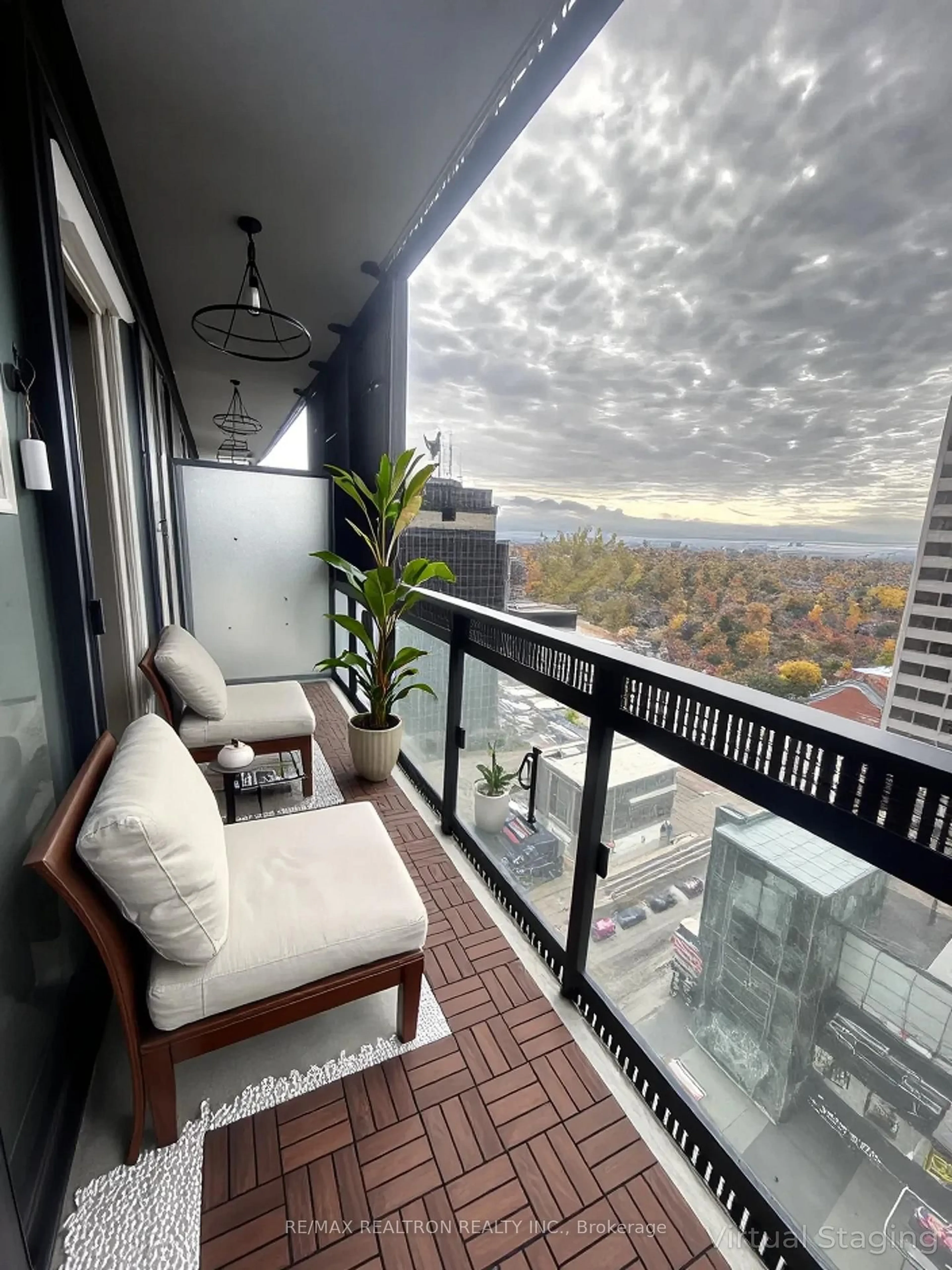 Balcony in the apartment, city buildings view from balcony for 8 Eglinton Ave #1102, Toronto Ontario M4P 1A6