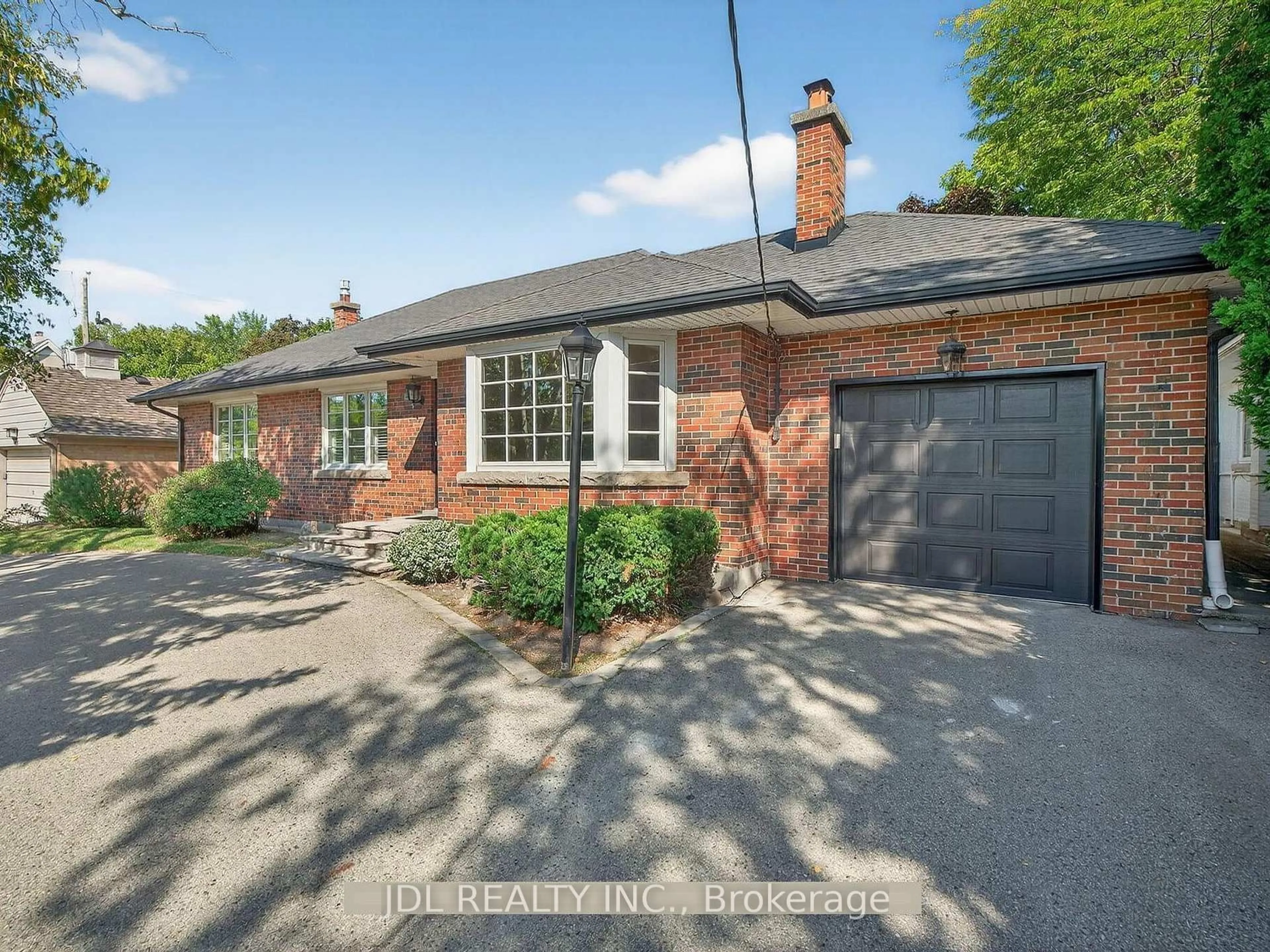 Home with brick exterior material, street for 530 Blythwood Rd, Toronto Ontario M4N 1B3