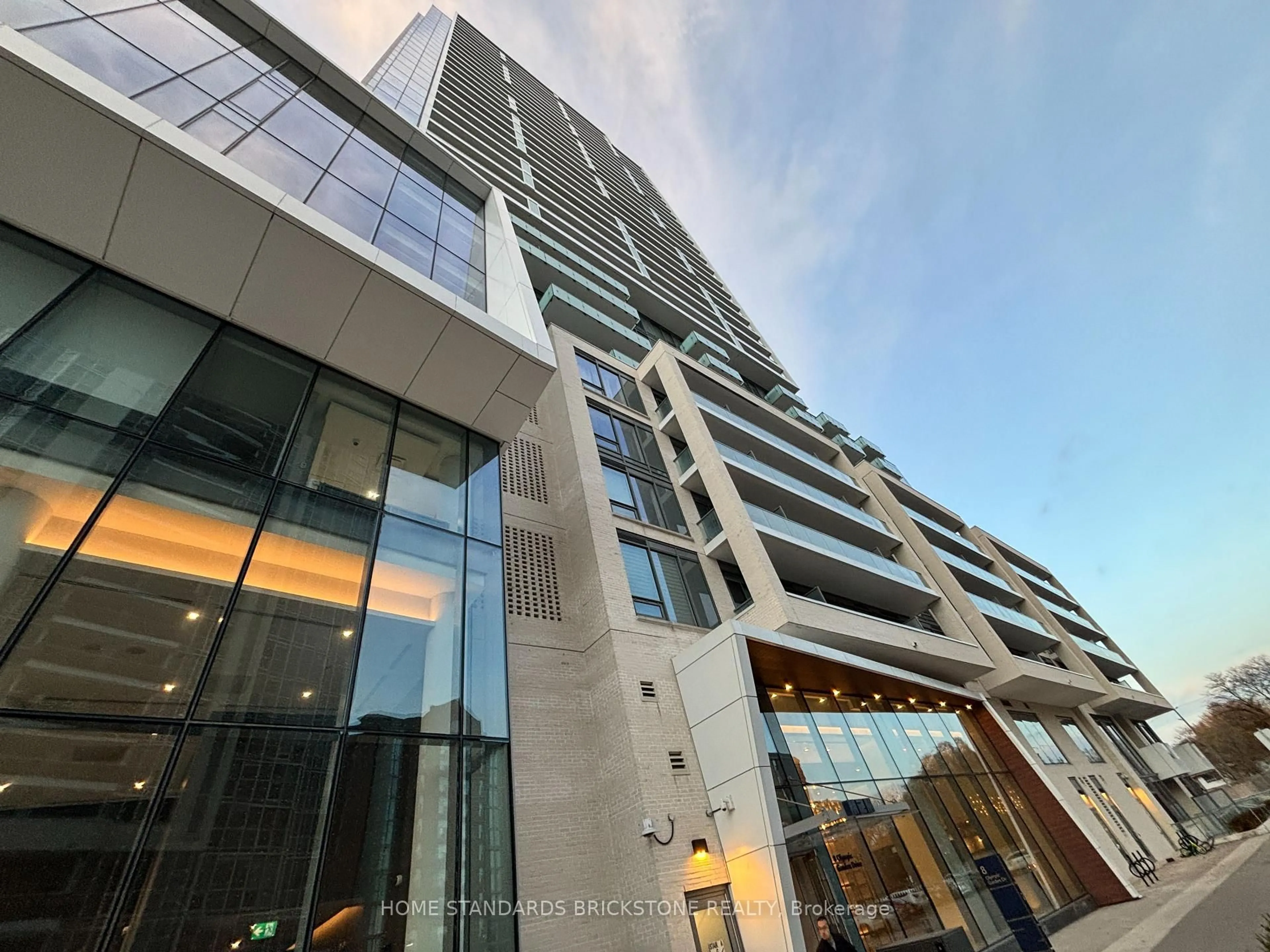 Indoor foyer for 8 Olympic Garden Dr #S507, Toronto Ontario M2M 0B9