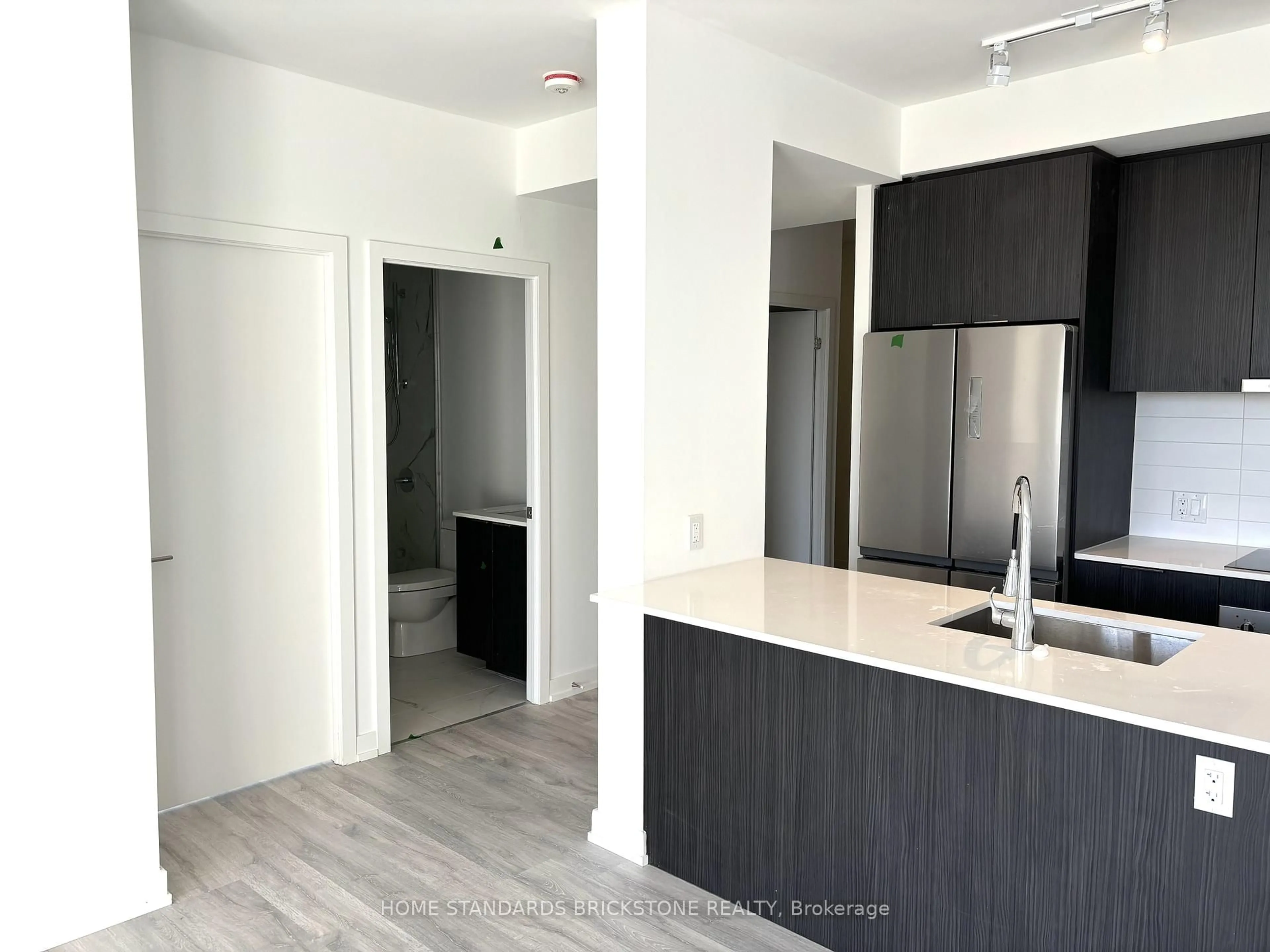 Open concept kitchen, unknown for 8 Olympic Garden Dr #S507, Toronto Ontario M2M 0B9