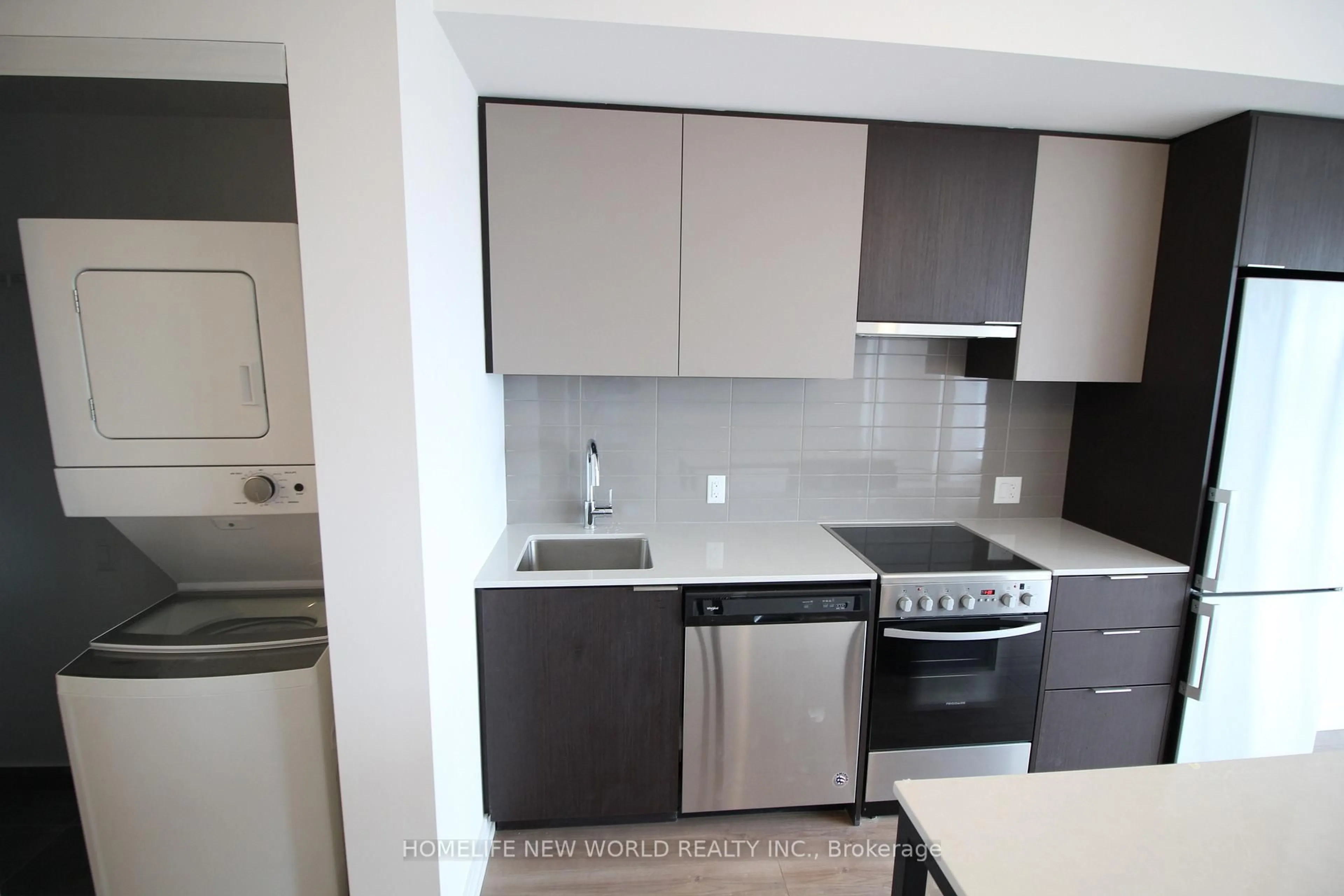 Standard kitchen, unknown for 203 College St #906, Toronto Ontario M5T 1P9
