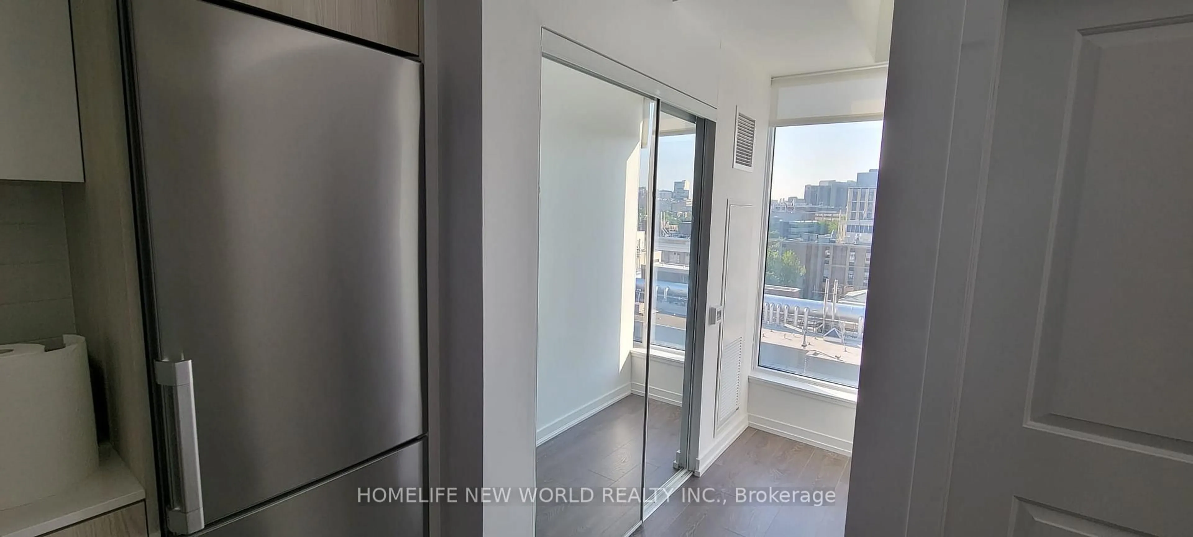 A pic of a room for 203 College St #906, Toronto Ontario M5T 1P9