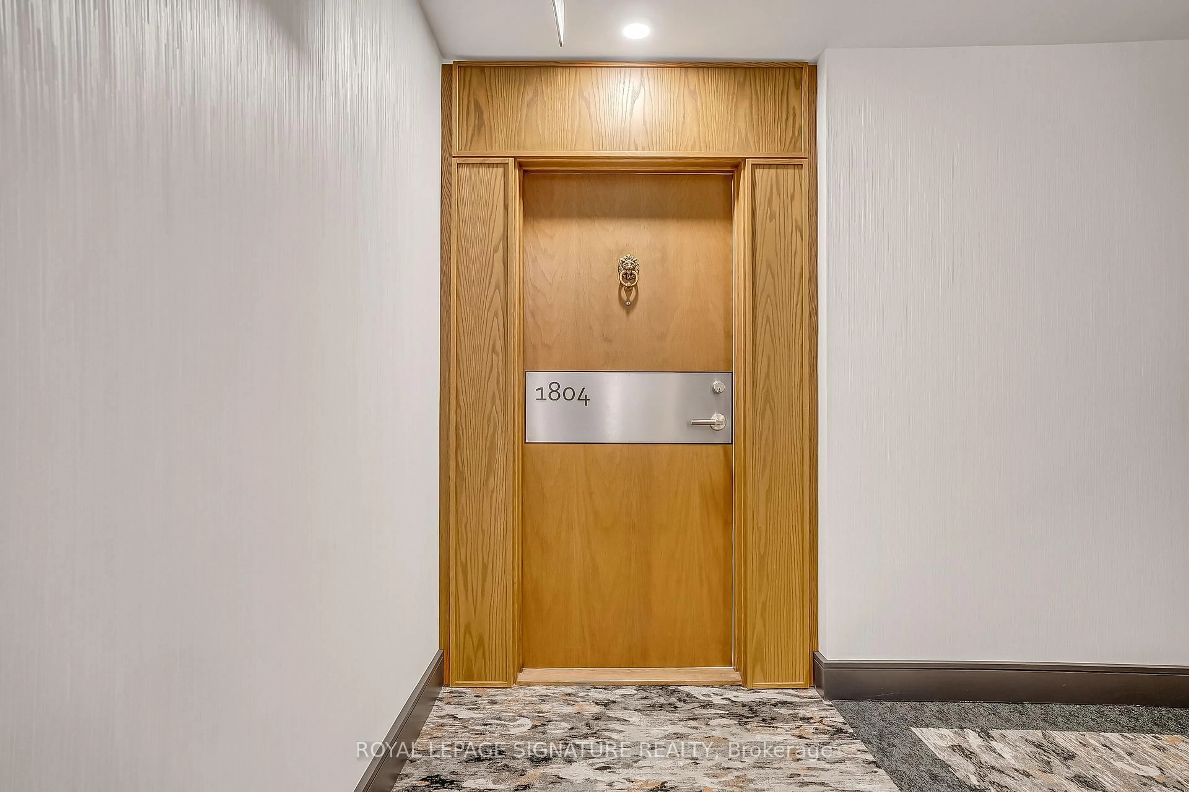 Indoor foyer for 195 Wynford Dr #1804, Toronto Ontario M3C 3P3