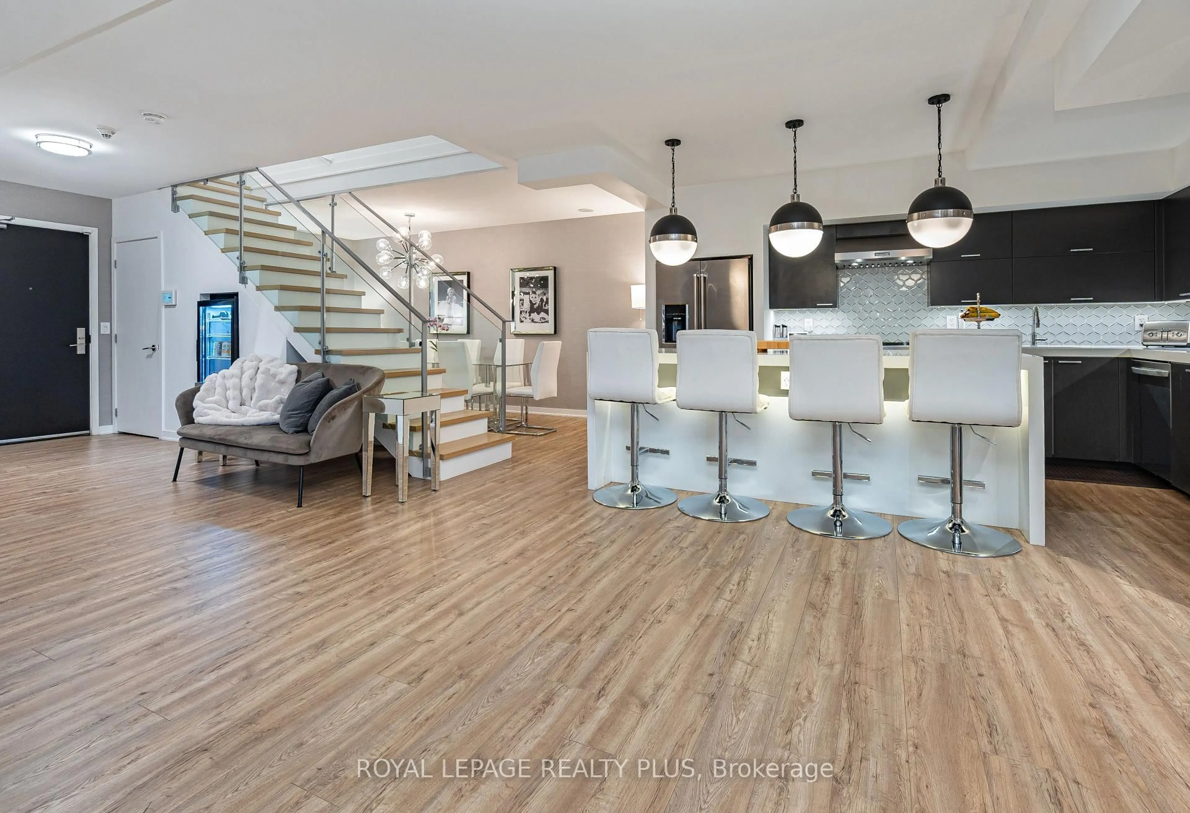 Open concept kitchen, unknown for 55 Stewart St #117, Toronto Ontario M5V 2V1