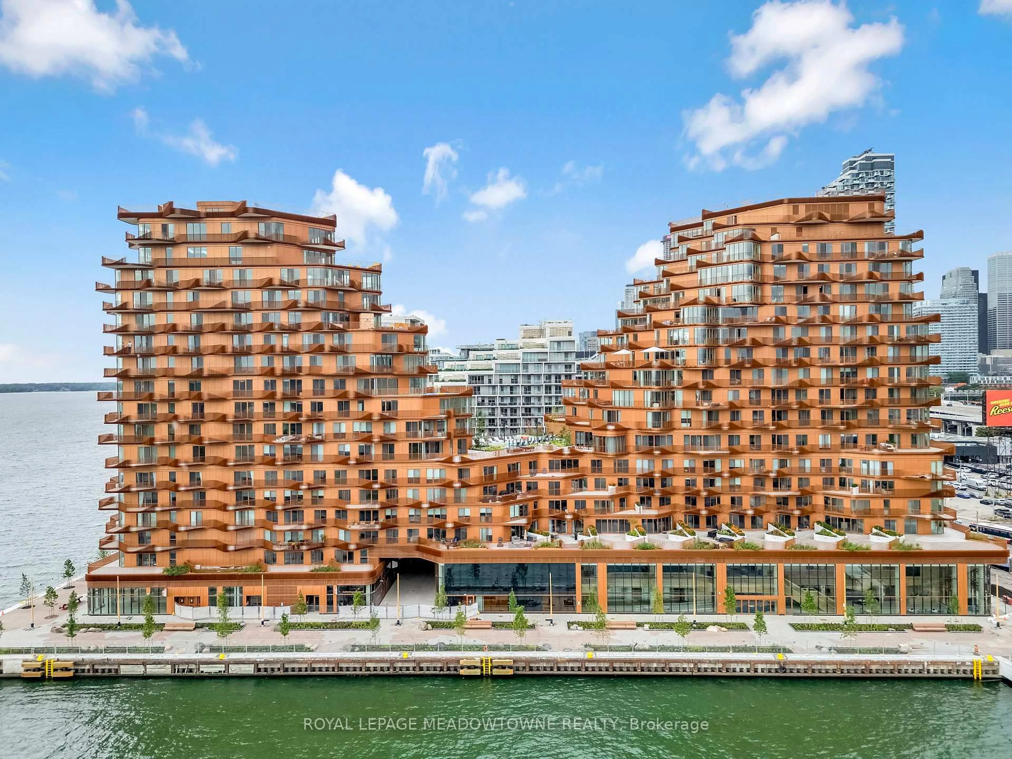 Unknown for 155 Merchants' Wharf #826, Toronto Ontario M5A 0Y4