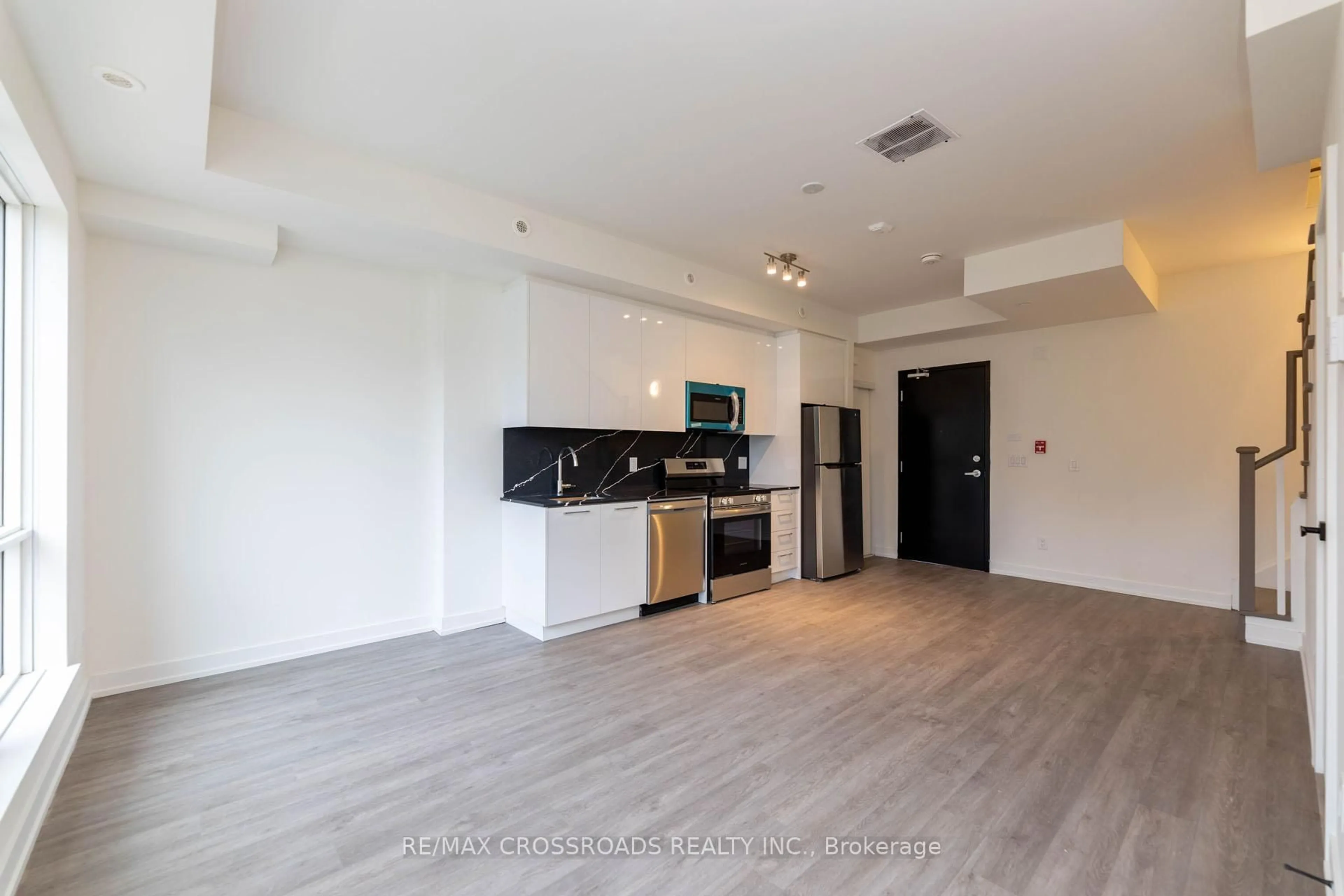 Unknown for 861 Sheppard Ave #Th47, Toronto Ontario M3H 2T5