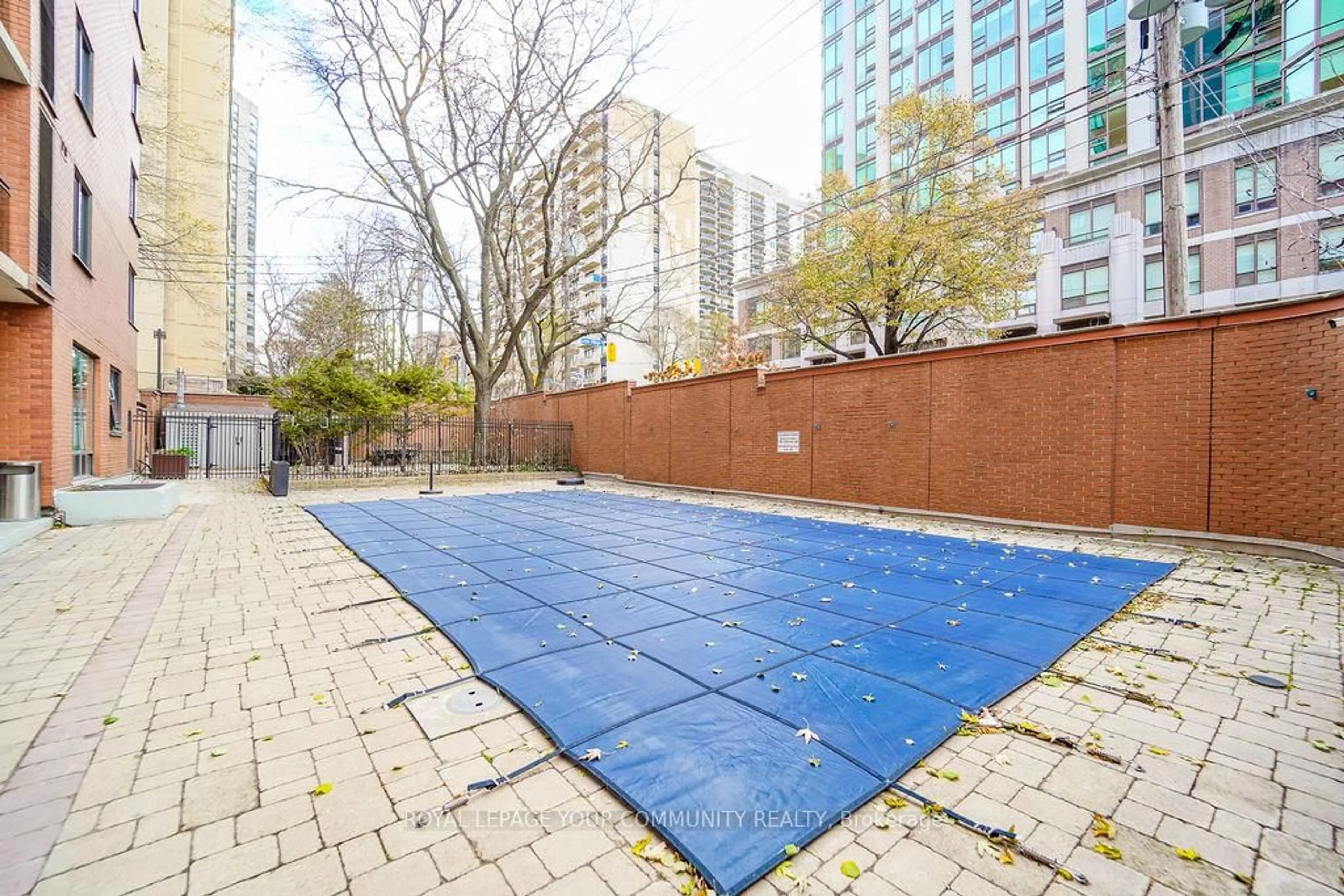 Pool for 260 Heath St #703, Toronto Ontario M5P 3L6