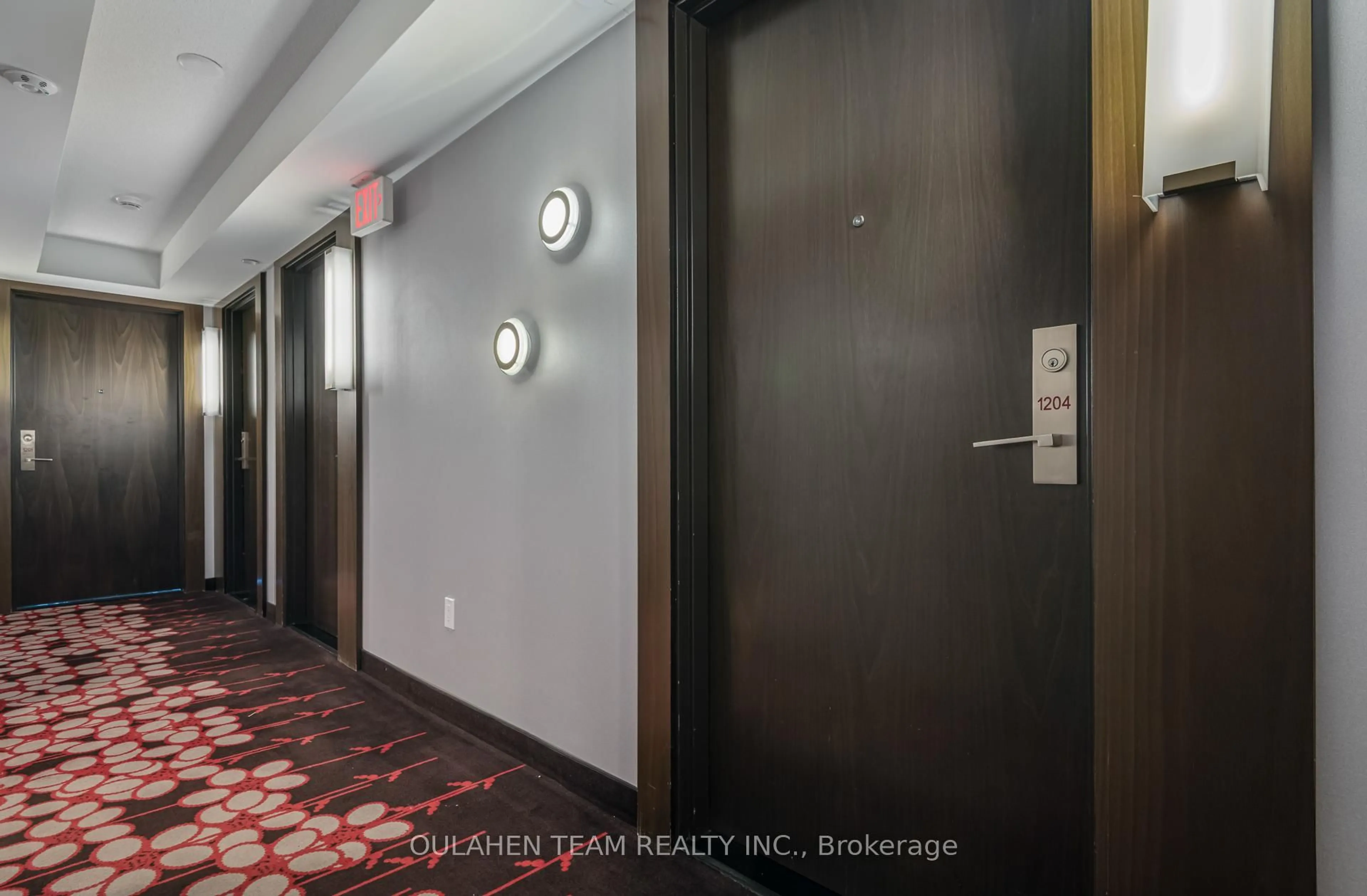 Indoor foyer for 88 Sheppard Ave #1204, Toronto Ontario M2N 0G9