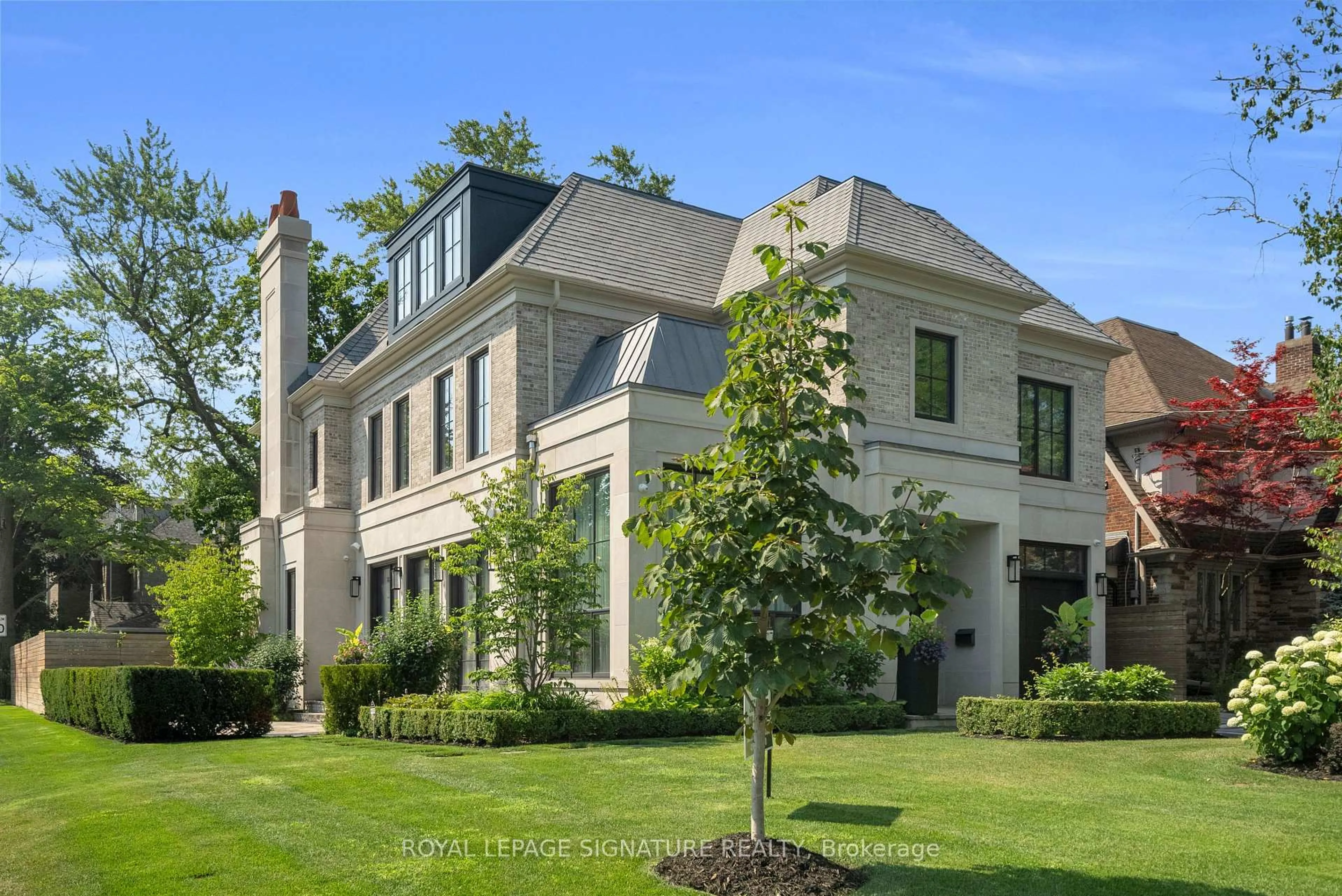 Home with brick exterior material, unknown for 207 Strathallan Blvd, Toronto Ontario M1N 1T3