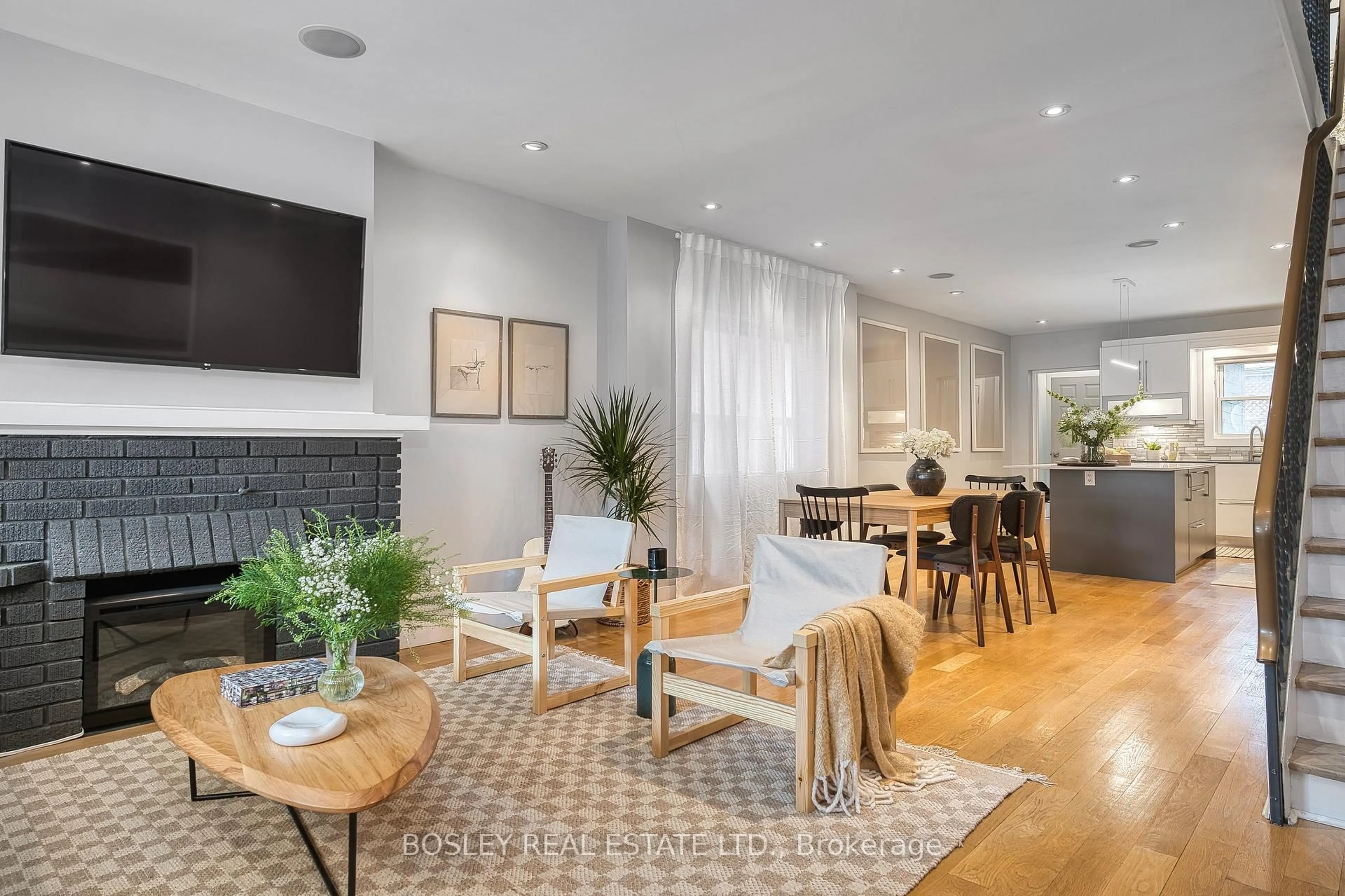 Unknown for 38 Halton St, Toronto Ontario M6J 1R3